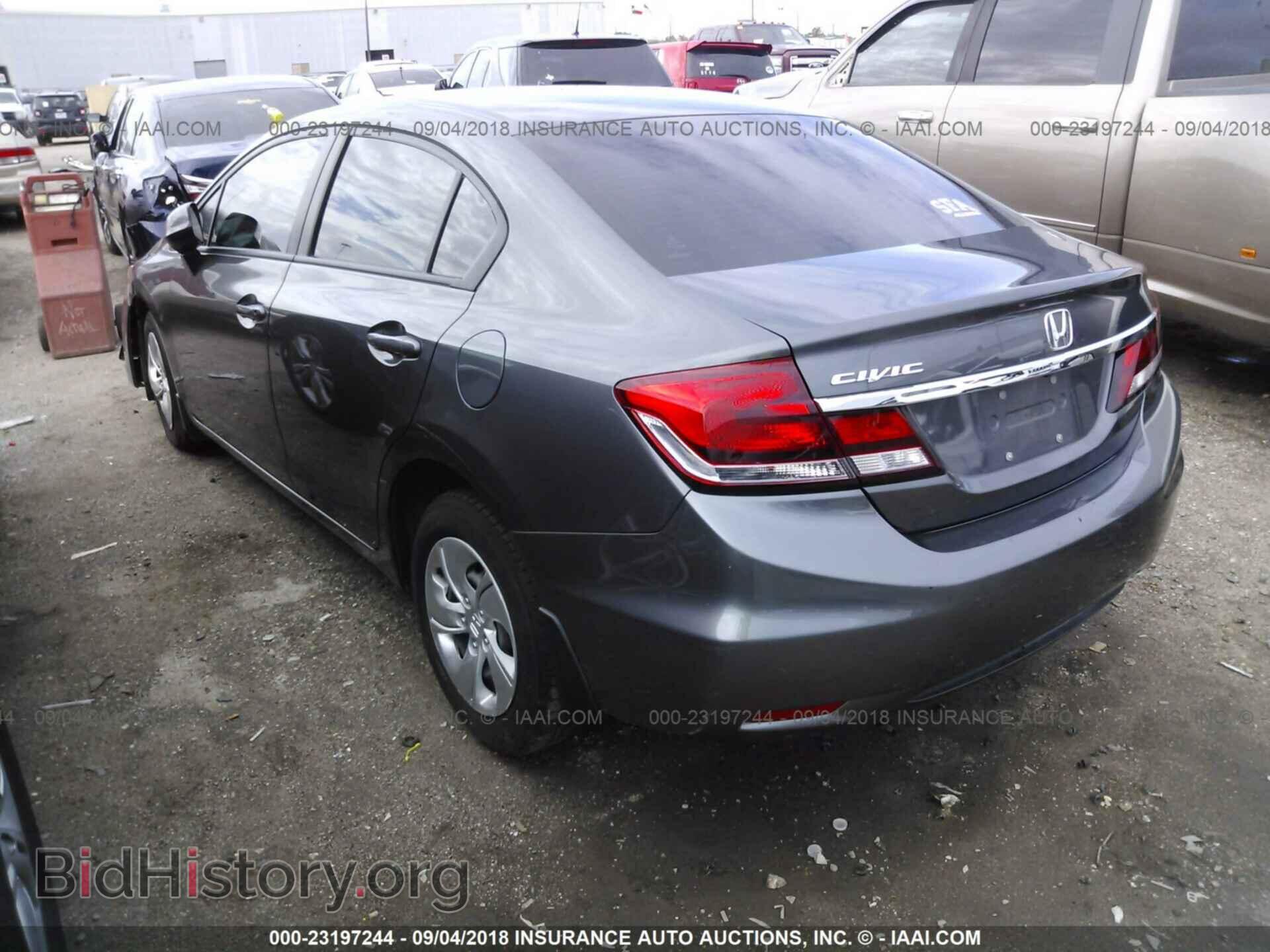 2013 Honda Civic - VIN: 2HGFB2F56DH588587 - Photo 3