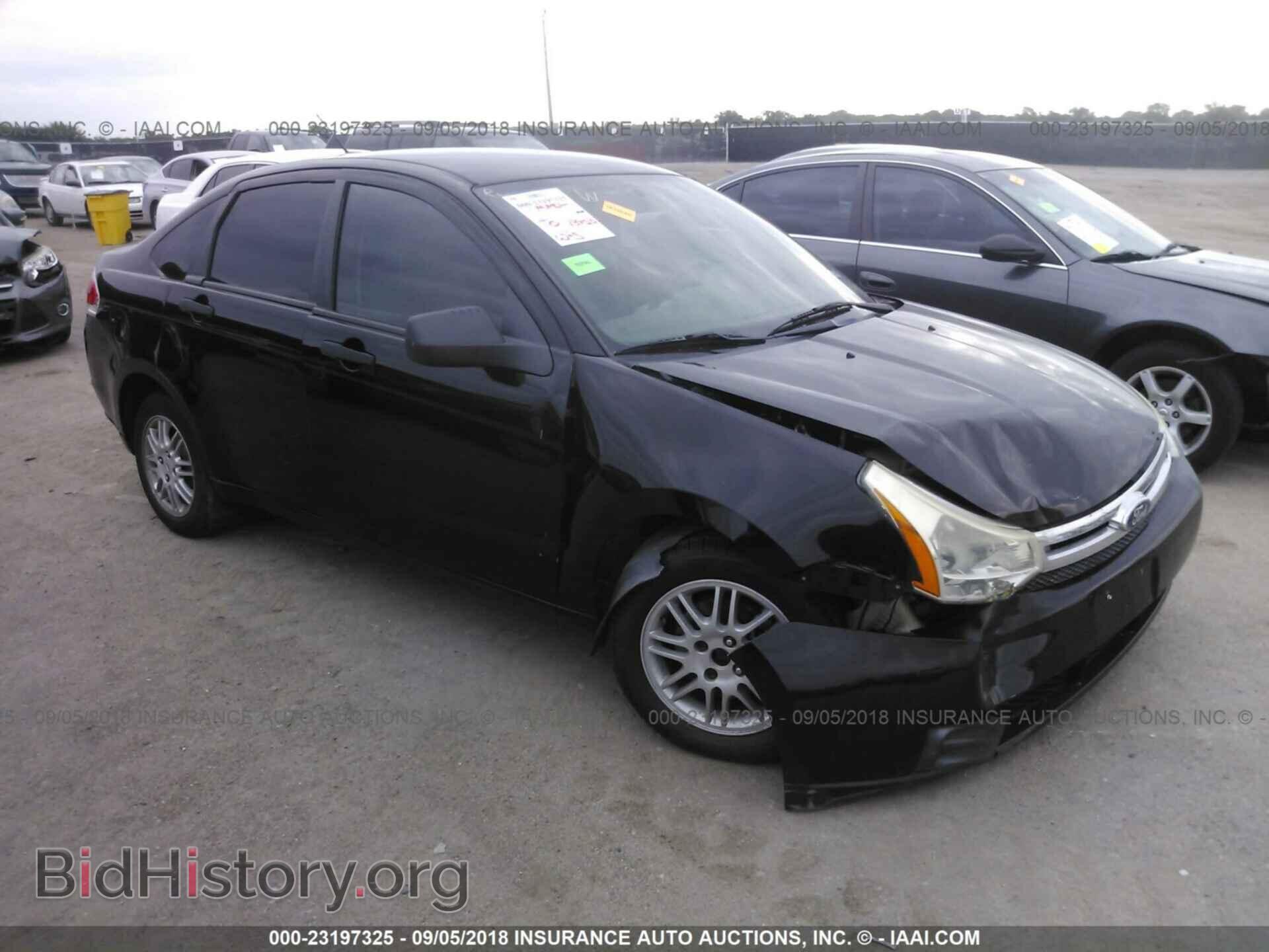 Photo 1FAHP3FN2BW189551 - Ford Focus 2011