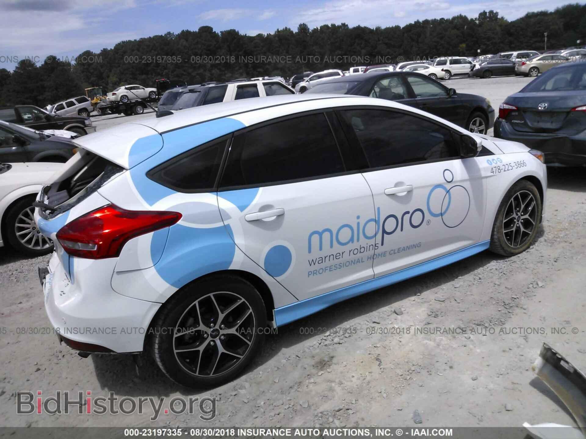 2015 Ford Focus - VIN: 1FADP3K25FL210104 - Photo 4