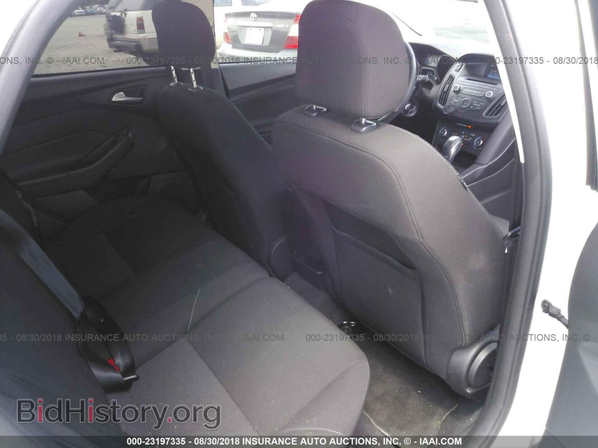 2015 Ford Focus - VIN: 1FADP3K25FL210104 - Photo 8