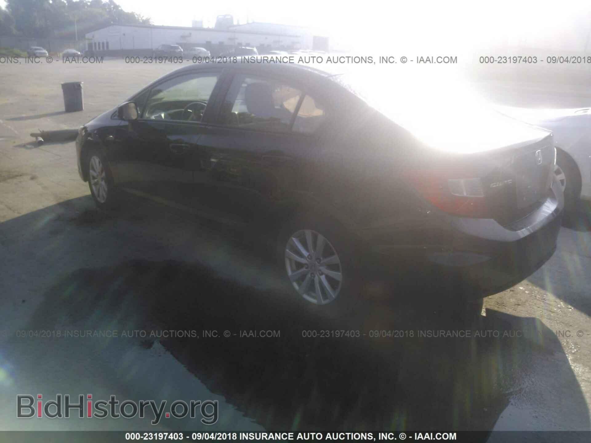 2012 Honda Civic - VIN: 19XFB2F92CE311429 - Photo 3