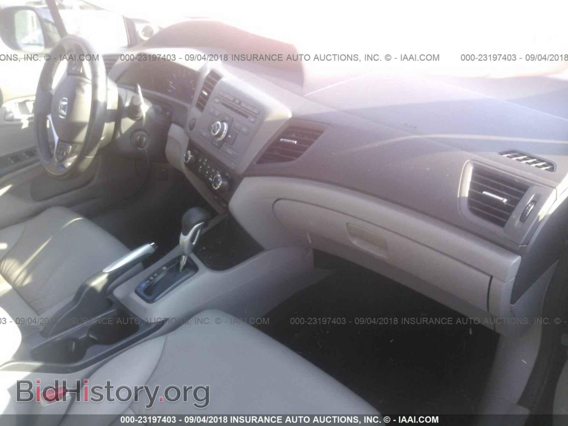 2012 Honda Civic - VIN: 19XFB2F92CE311429 - Photo 5