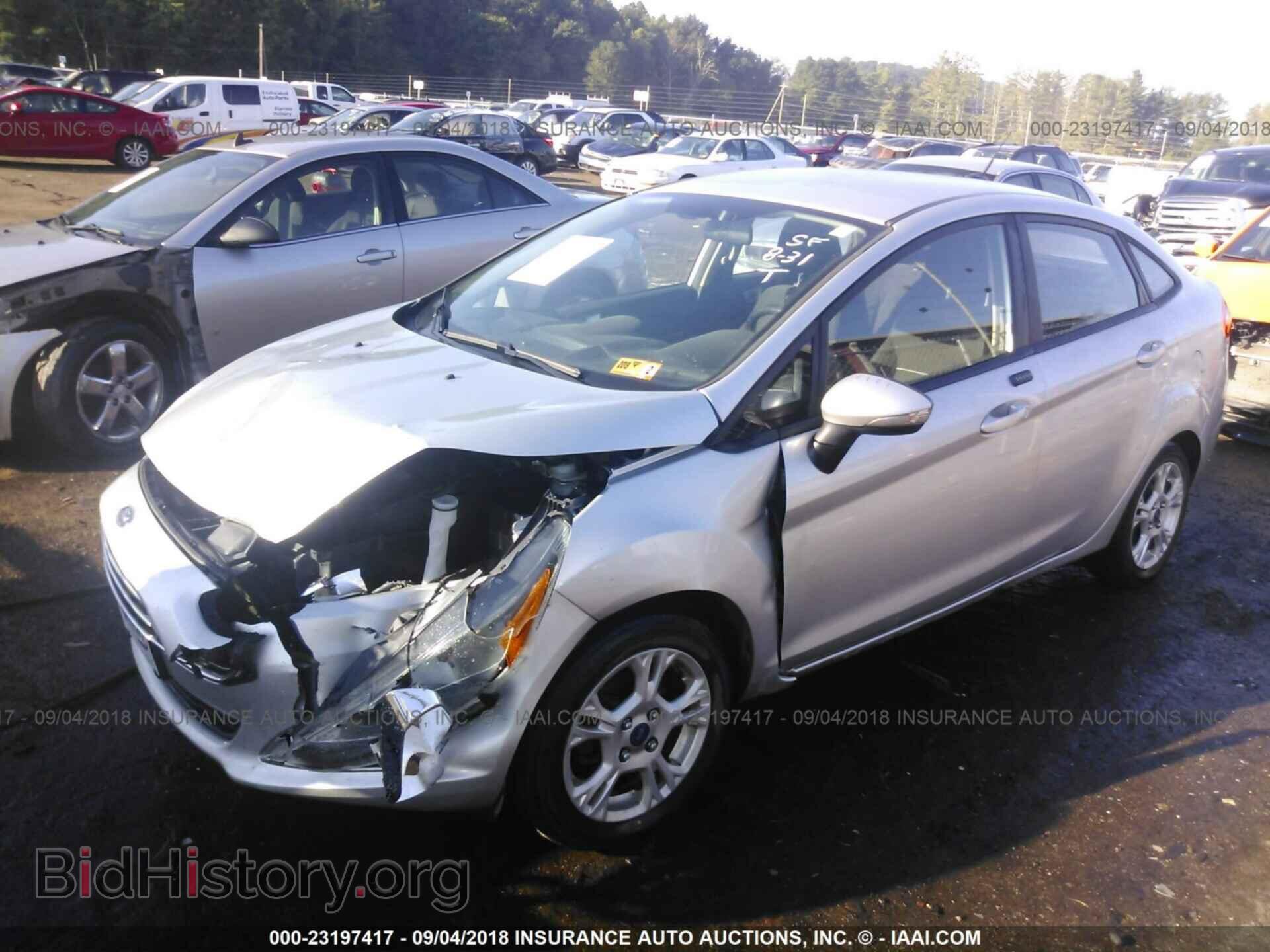 2014 Ford Fiesta - VIN: 3FADP4BJ0EM189883 - Фото 2