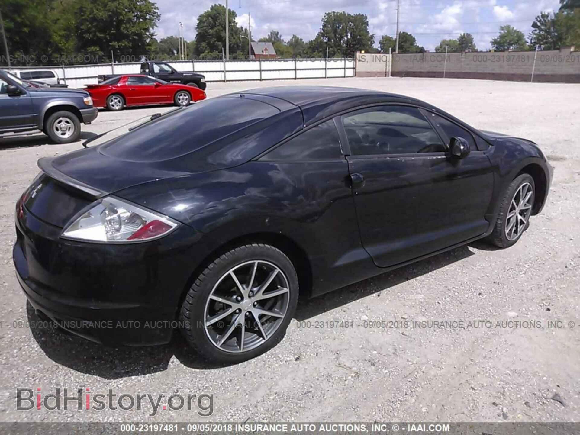 2011 MITSUBISHI ECLIPSE - VIN: 4A31K5DF2BE003558 - Photo 4