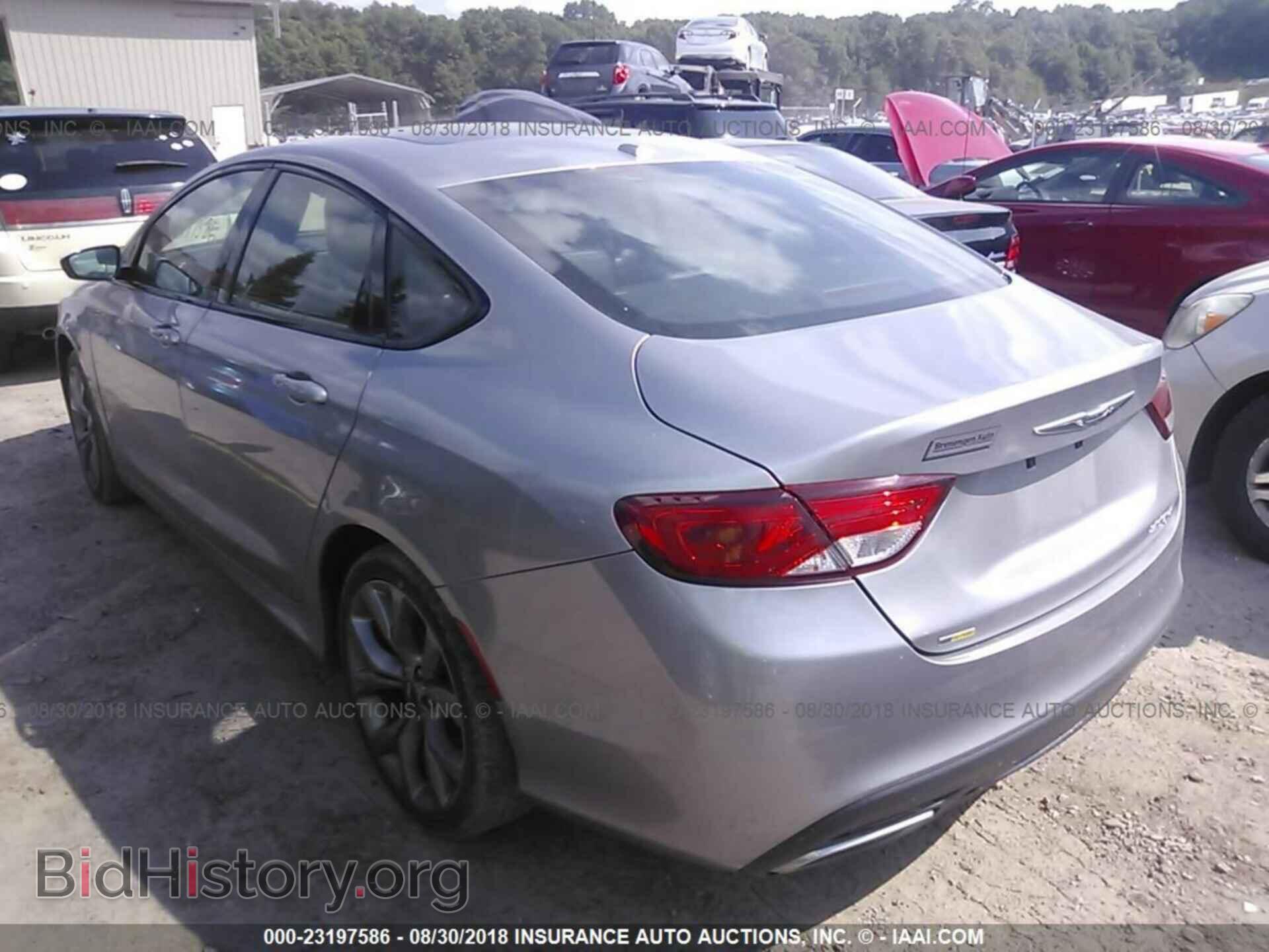 2015 Chrysler 200 - VIN: 1C3CCCBG1FN718267 - Фото 3