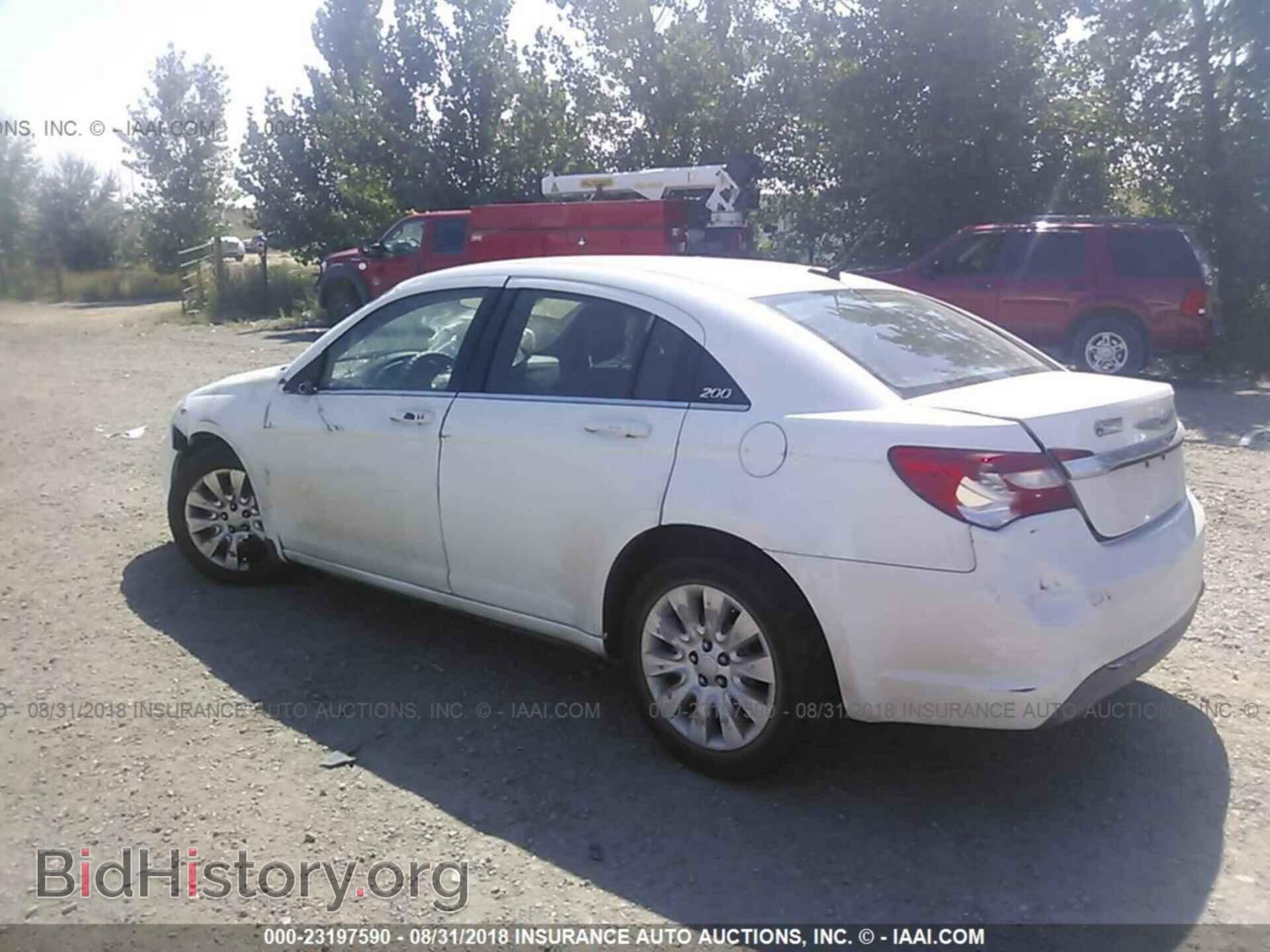 2011 Chrysler 200 - VIN: 1C3BC4FB8BN566806 - Photo 3