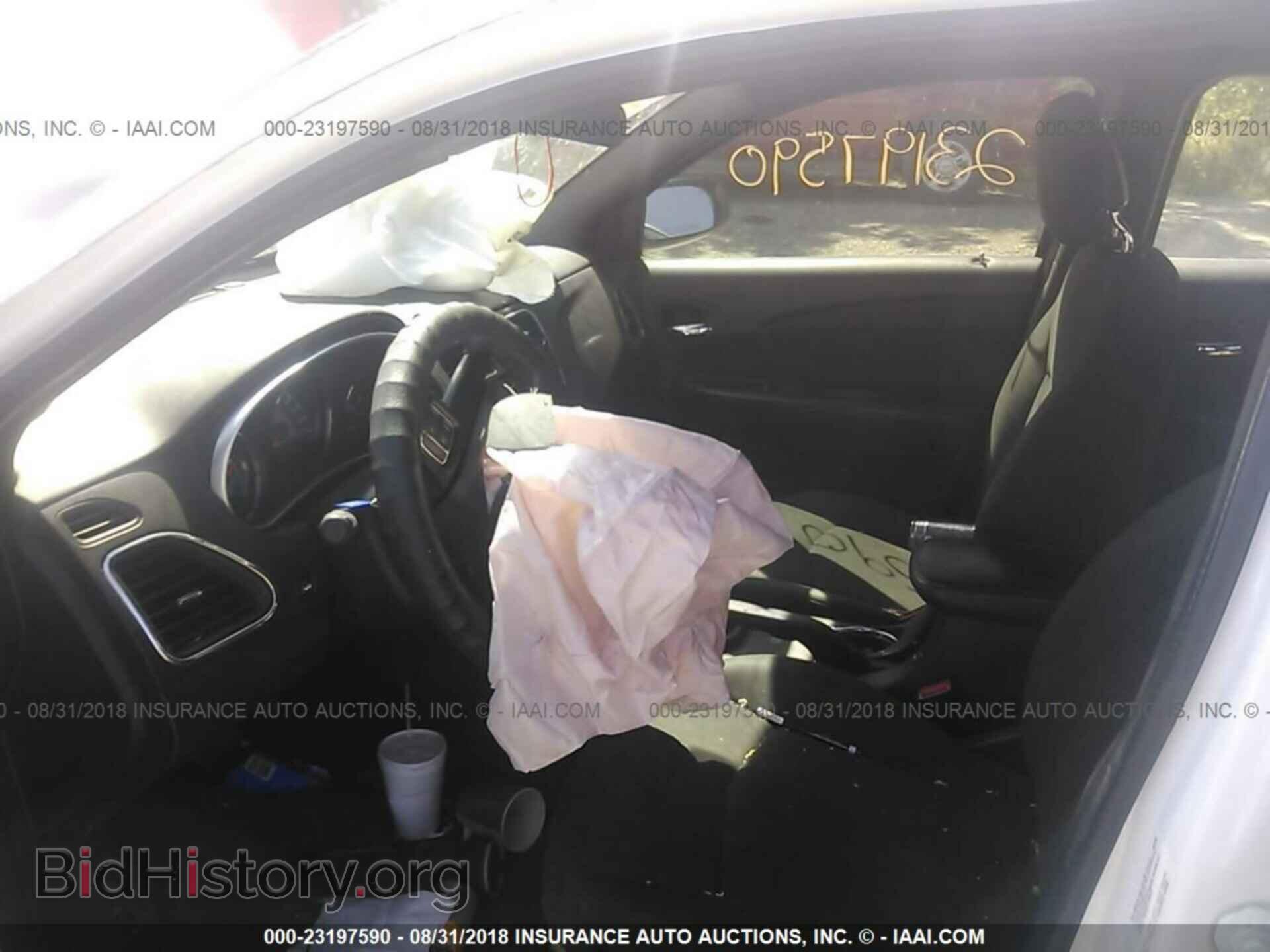 2011 Chrysler 200 - VIN: 1C3BC4FB8BN566806 - Photo 5