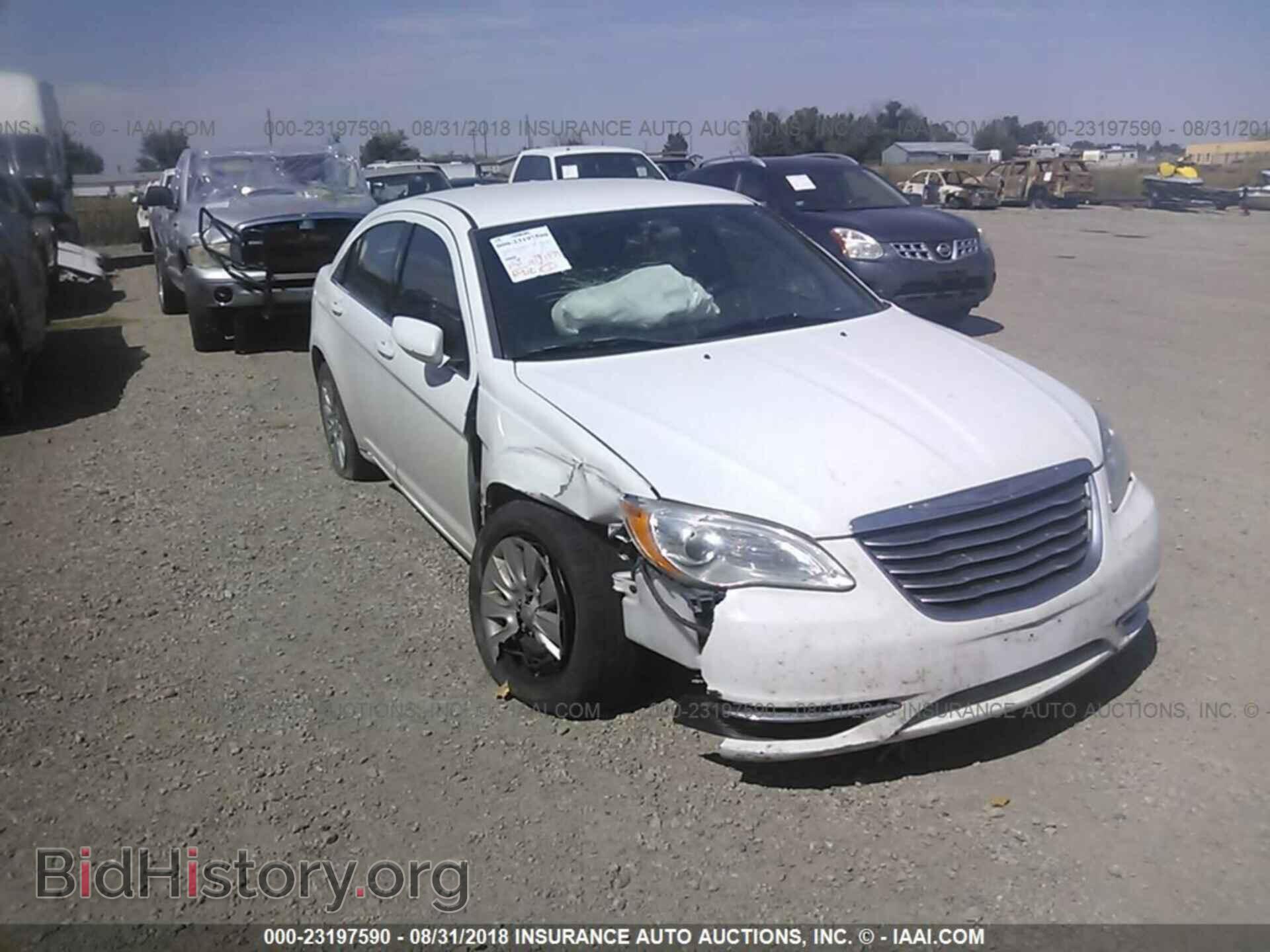 2011 Chrysler 200 - VIN: 1C3BC4FB8BN566806 - Photo 6