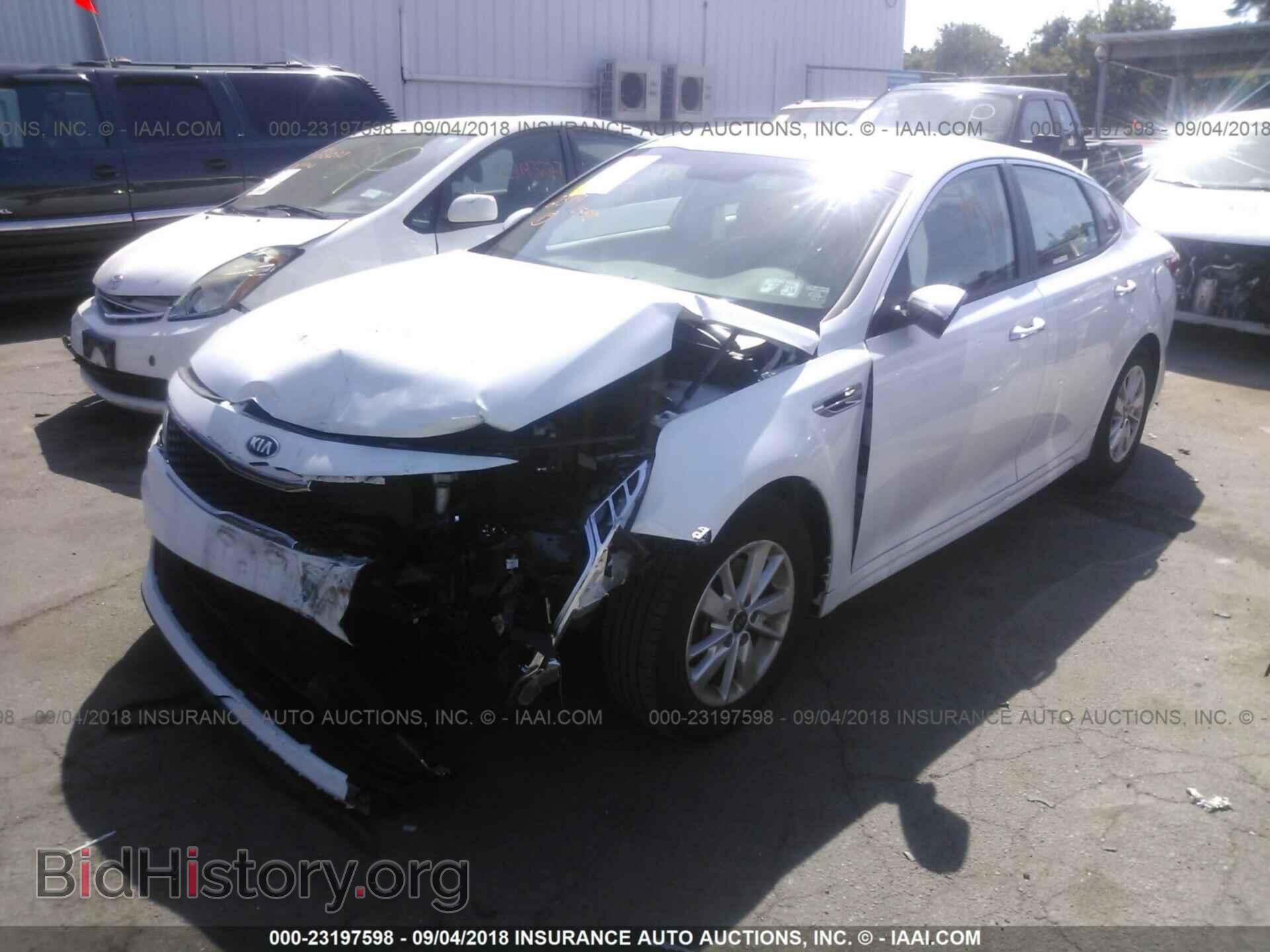 2016 Kia Optima - VIN: 5XXGT4L36GG084983 - Фото 2