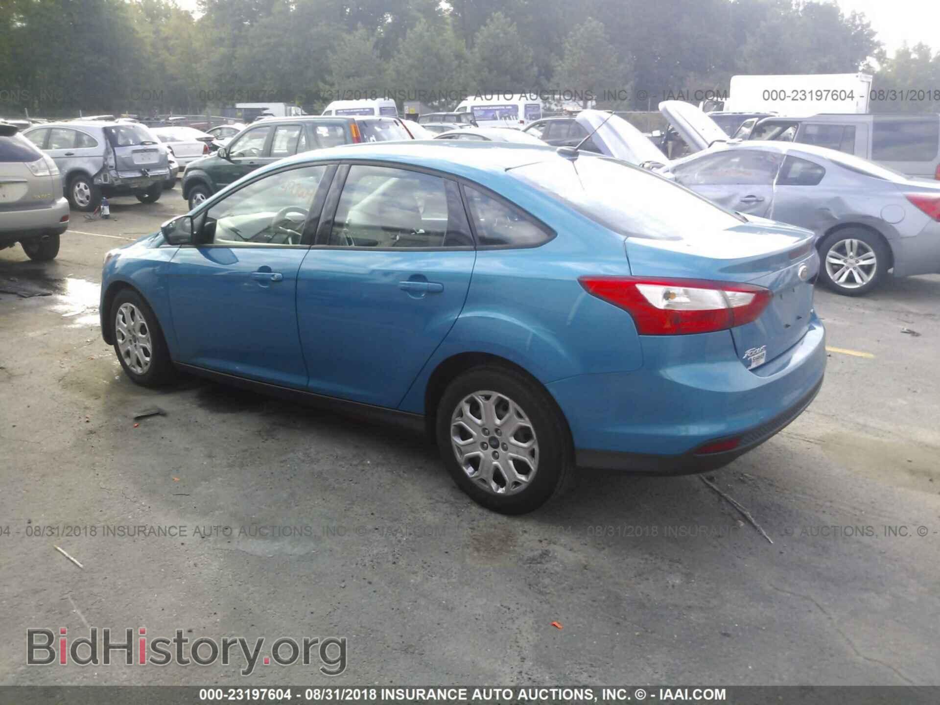 2012 Ford Focus - VIN: 1FAHP3F22CL264869 - Фото 3