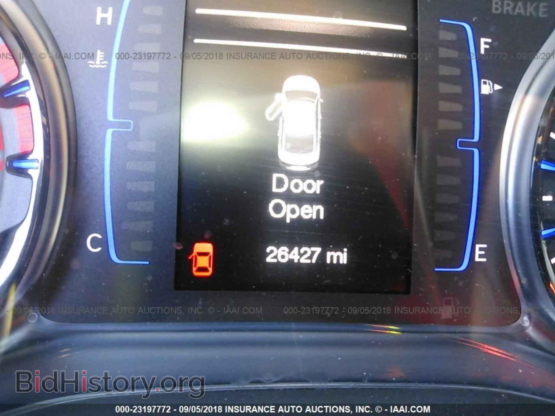 2015 Chrysler 200 - VIN: 1C3CCCBB6FN550596 - Фото 7