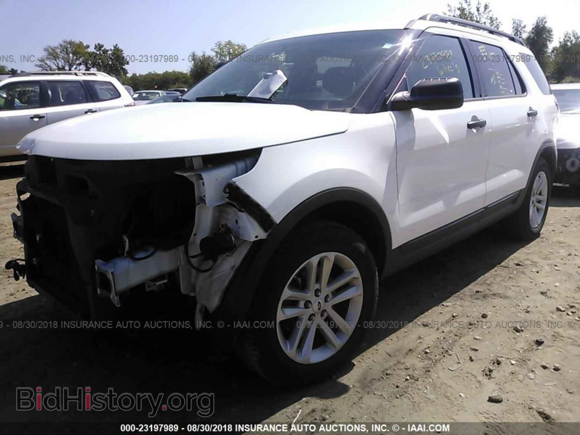2015 Ford Explorer - VIN: 1FM5K8B86FGC39176 - Photo 2