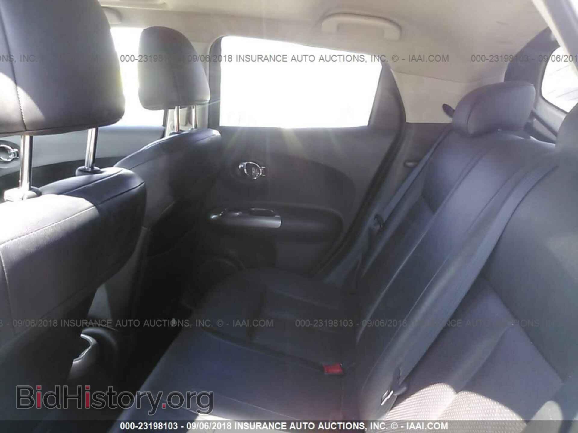 2011 Nissan Juke - VIN: JN8AF5MV2BT020293 - Фото 8