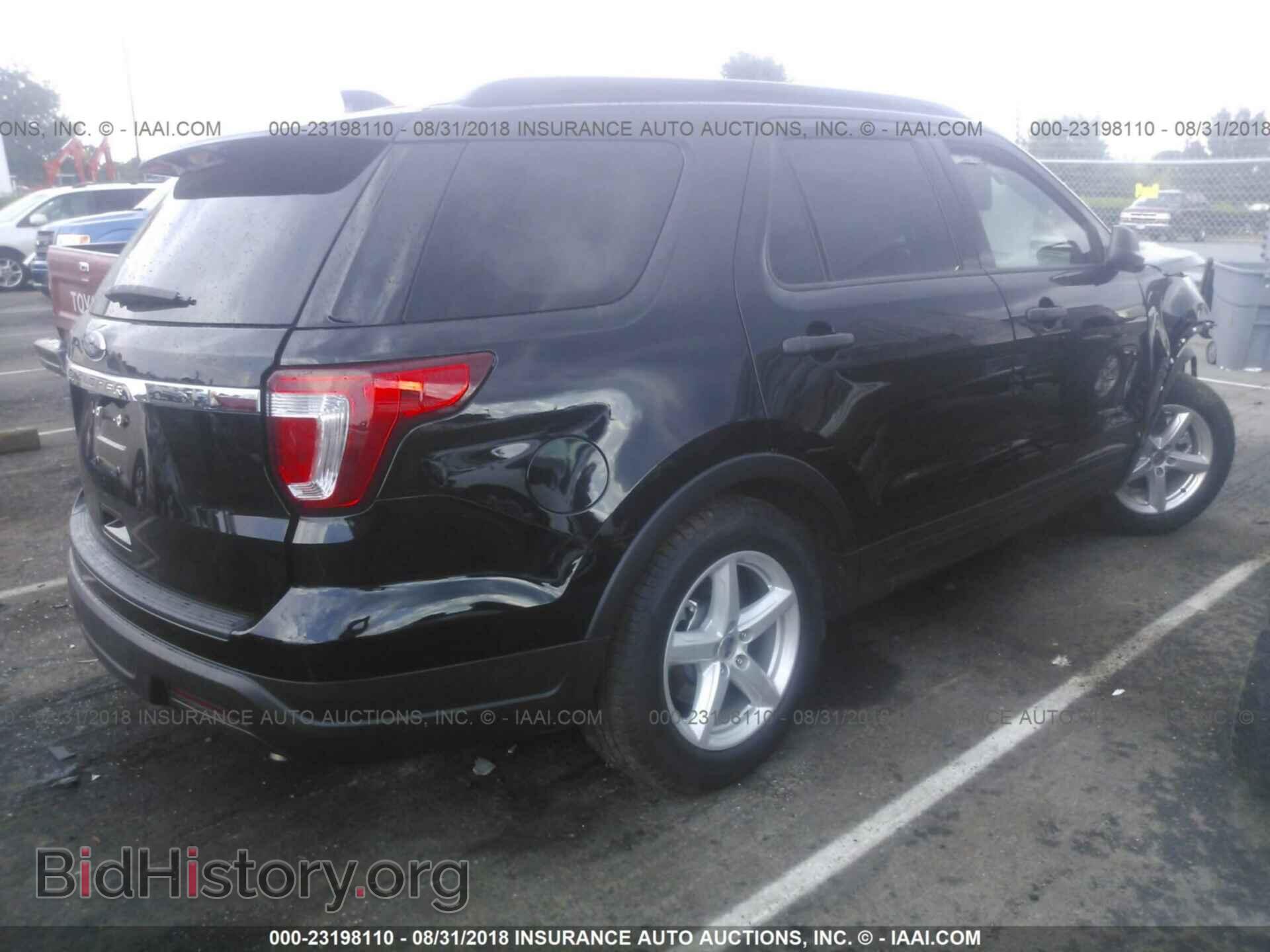2018 Ford Explorer - VIN: 1FM5K7B8XJGB74349 - Фото 4