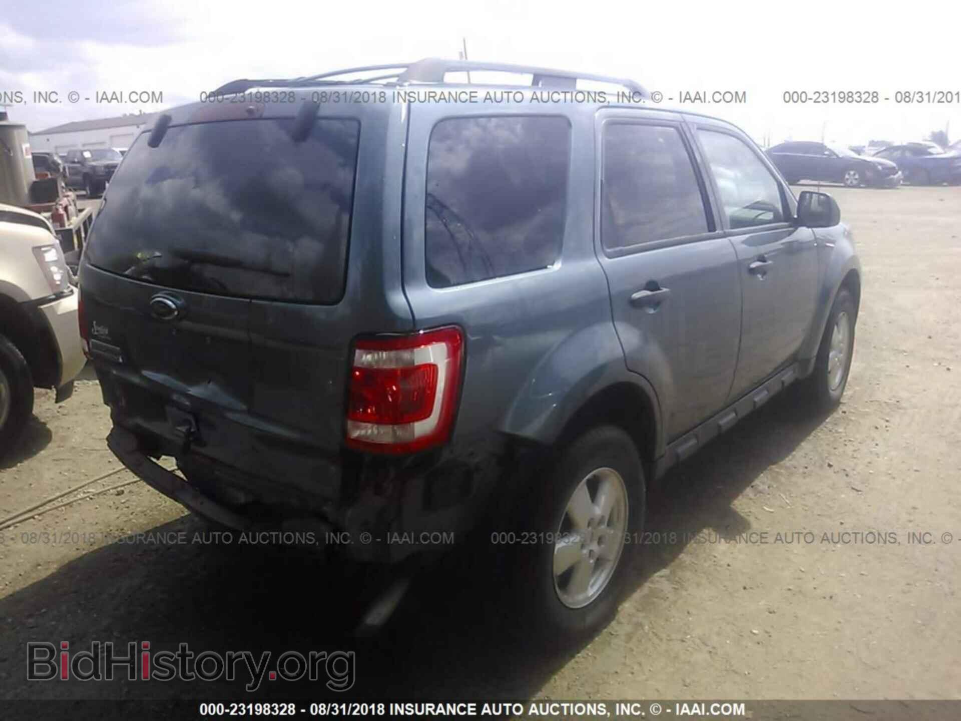 2011 Ford Escape - VIN: 1FMCU0D79BKC50347 - Photo 4