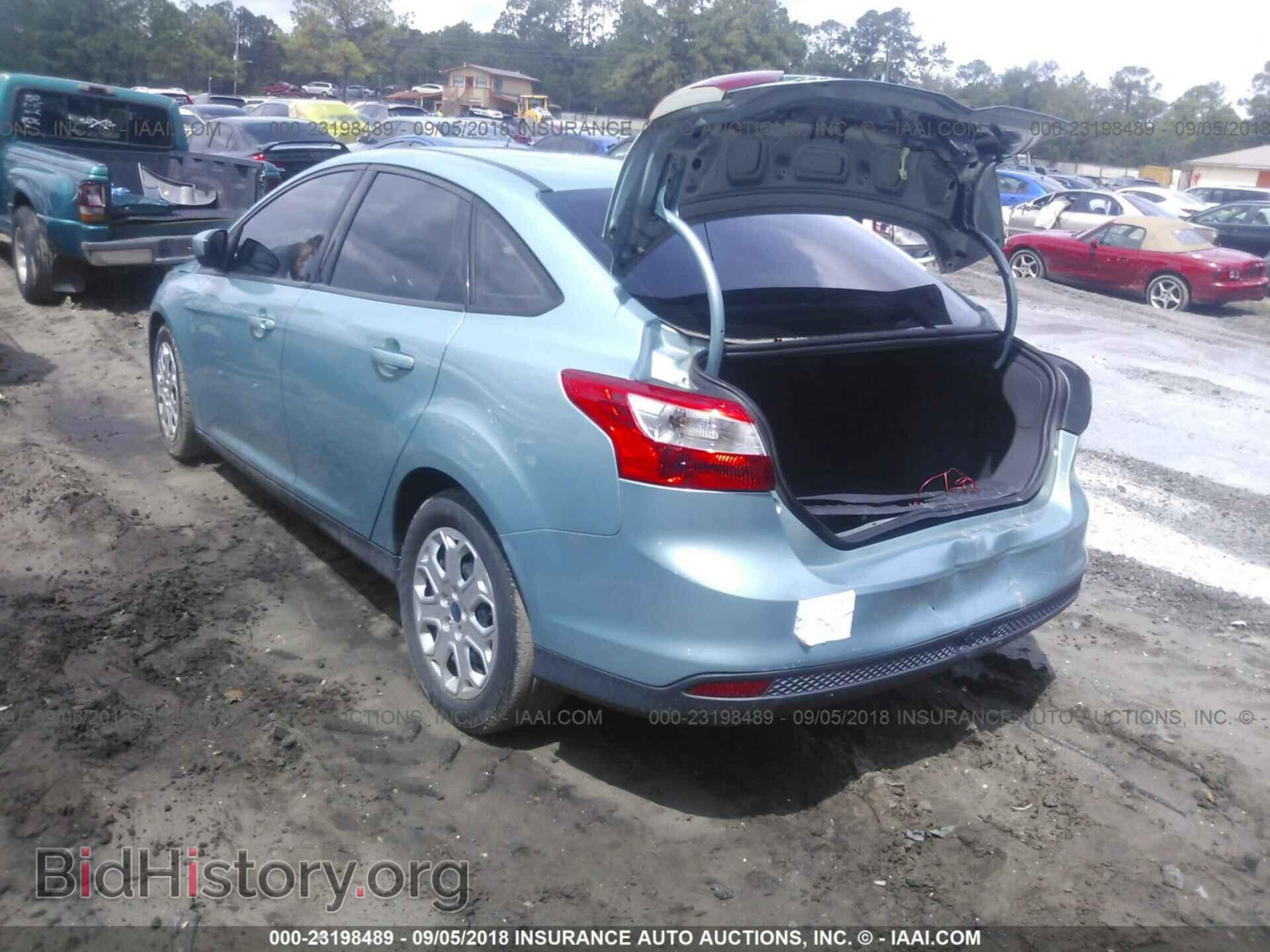 2012 Ford Focus - VIN: 1FAHP3F25CL470221 - Photo 3