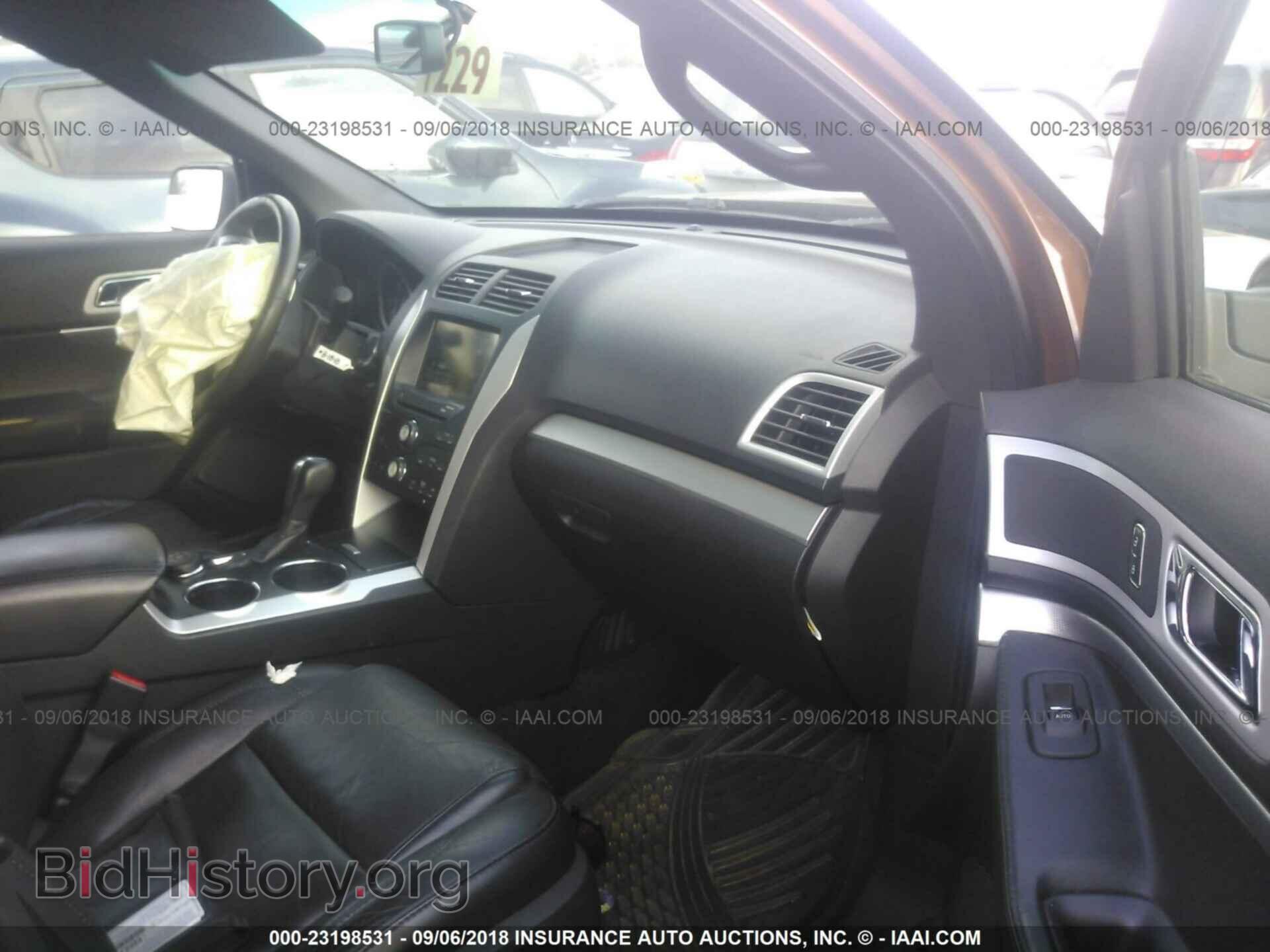 2011 Ford Explorer - VIN: 1FMHK8D87BGA69009 - Photo 5