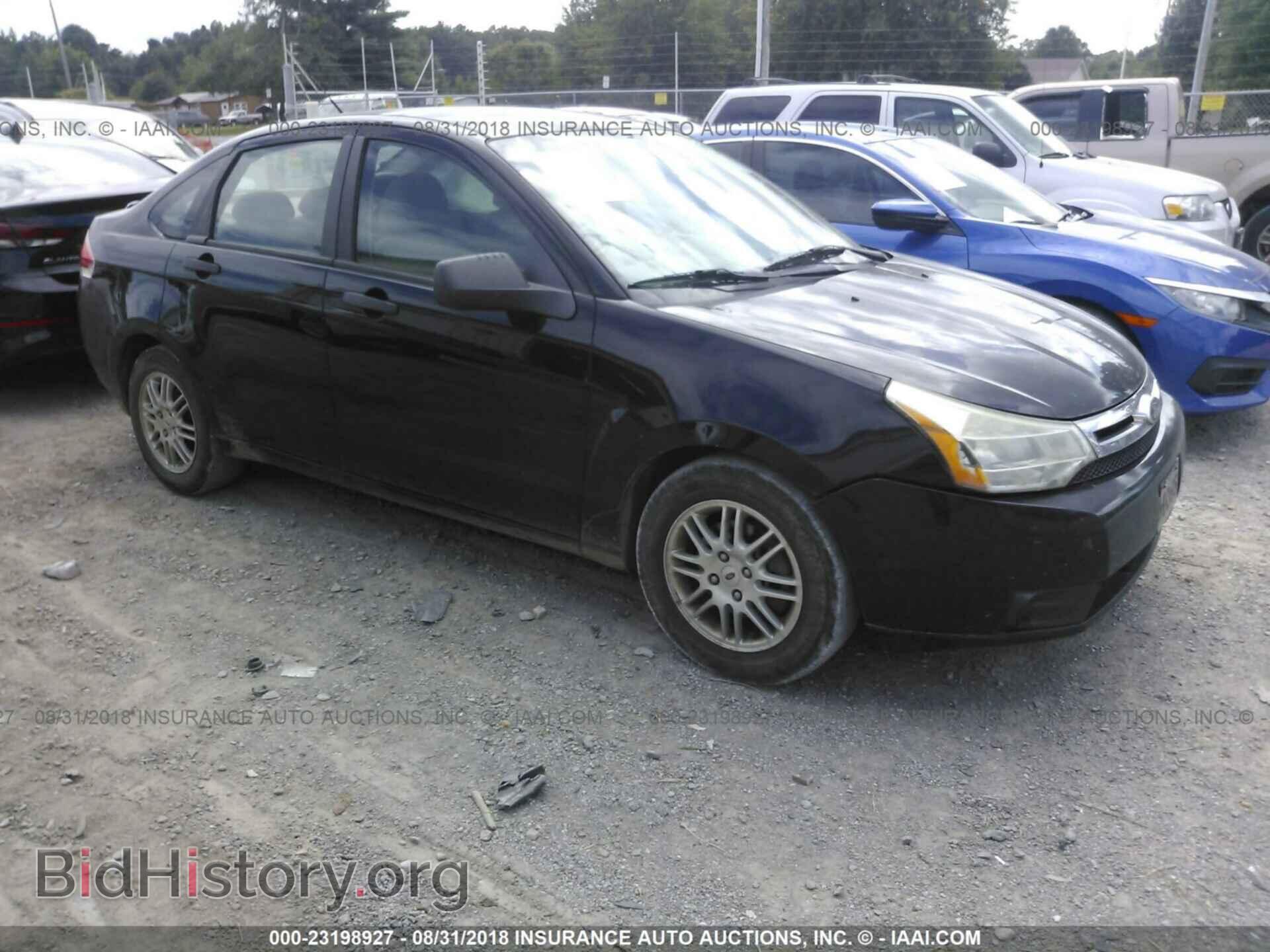 Photo 1FAHP3FN4BW132686 - Ford Focus 2011