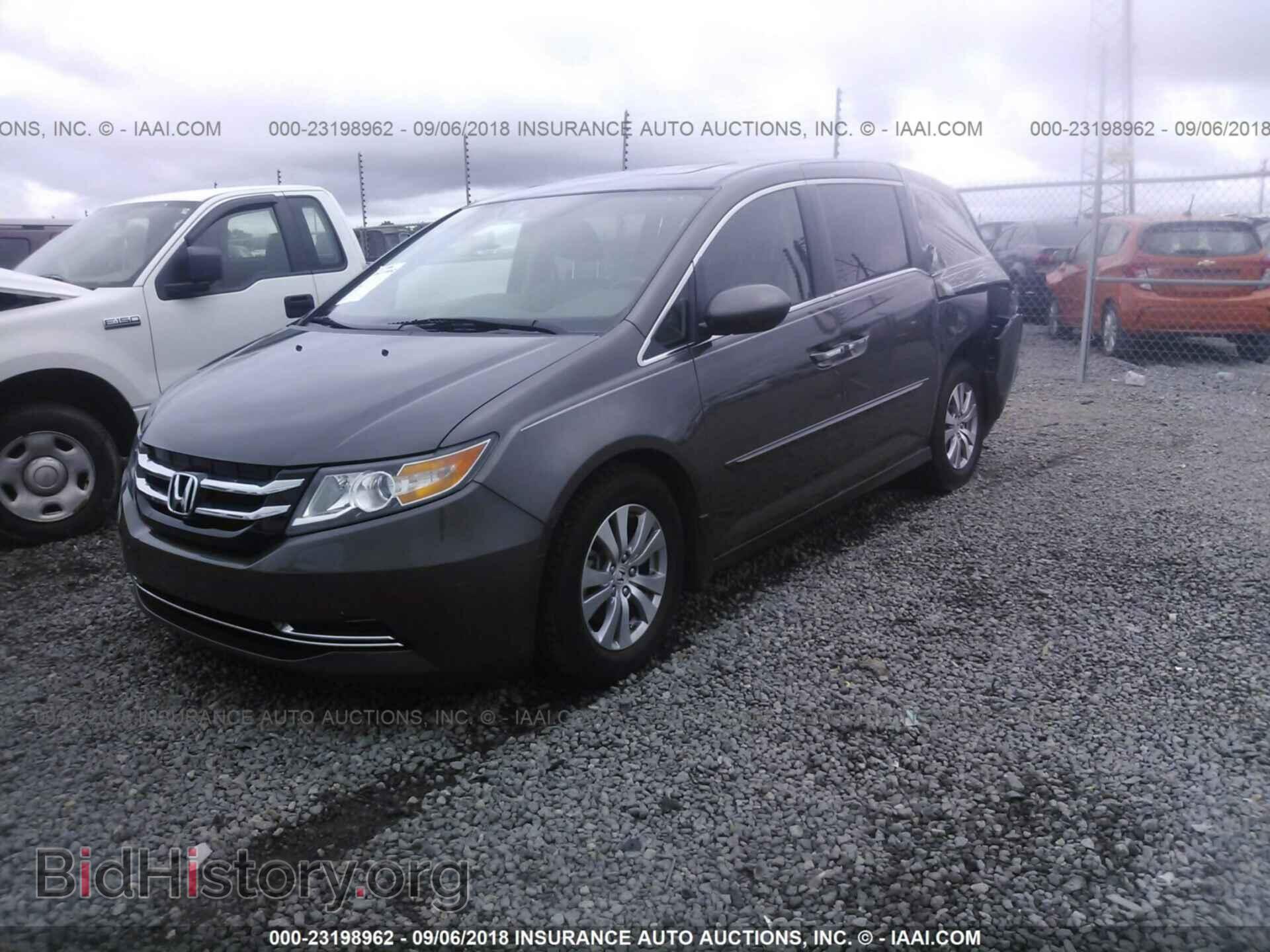 2014 Honda Odyssey - VIN: 5FNRL5H68EB078006 - Фото 2