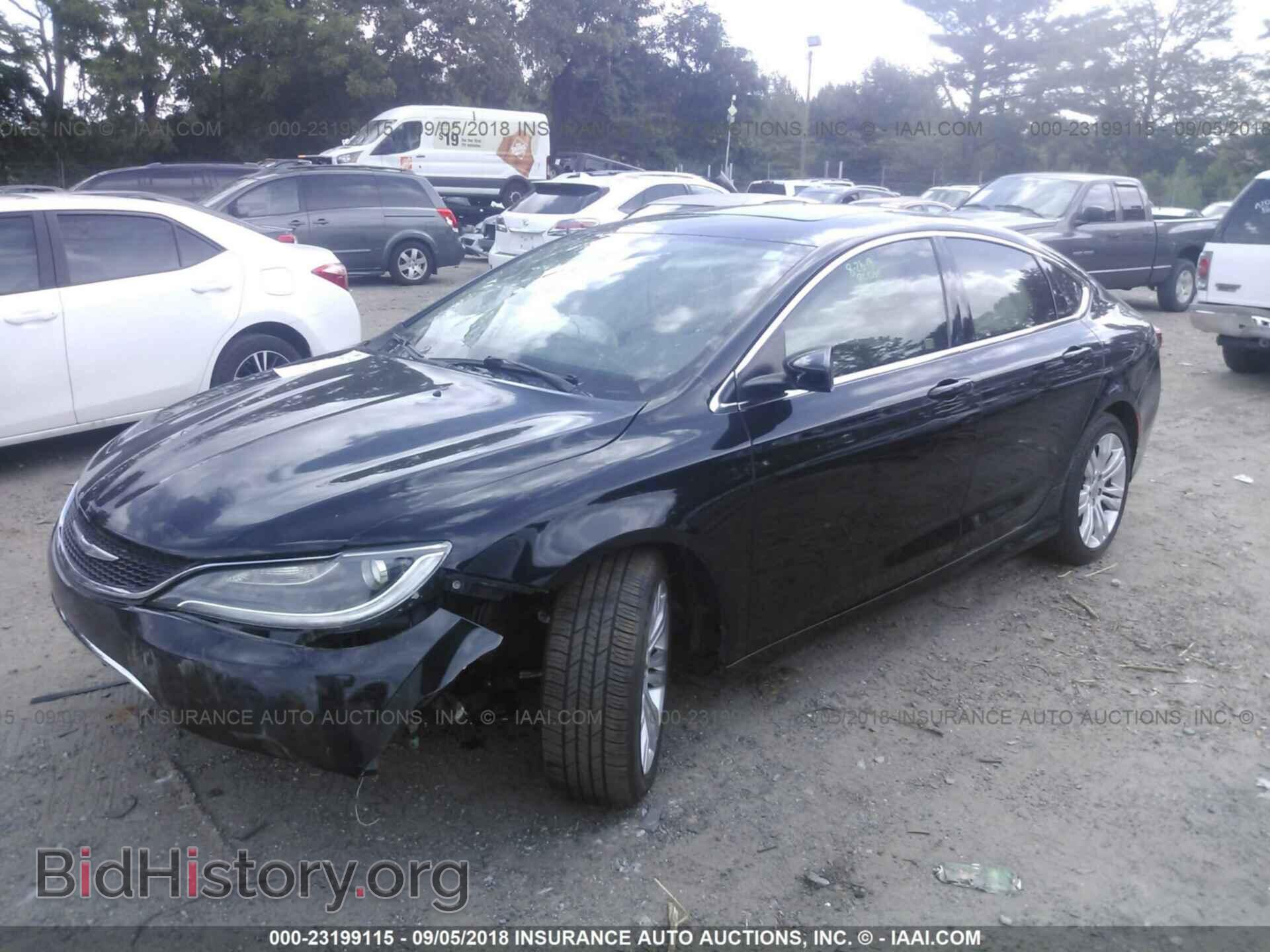 2015 Chrysler 200 - VIN: 1C3CCCAB1FN535988 - Photo 2