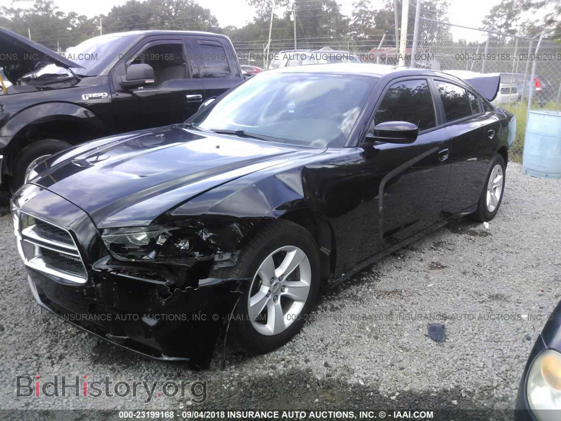 2014 Dodge CHARGER (VIN 2C3CDXBG6EH130411) — фото 2 из 10