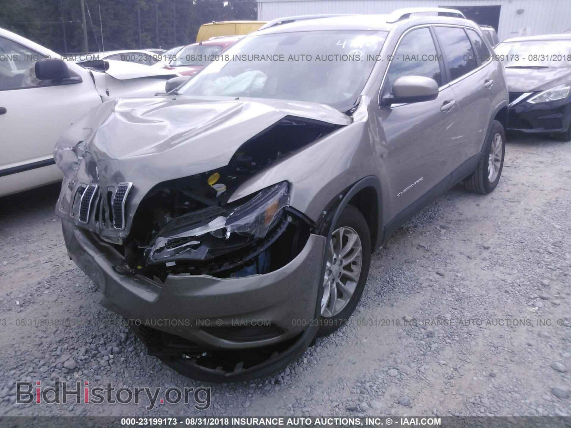 2019 JEEP CHEROKEE - VIN: 1C4PJLCB8KD114740 - Photo 2