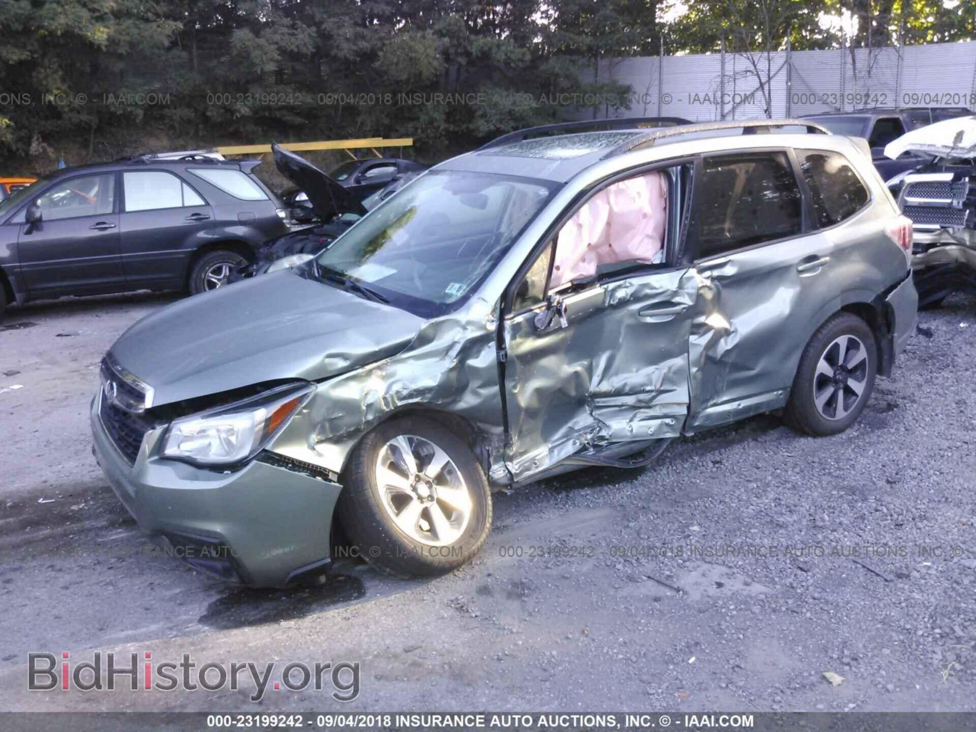 2018 Subaru Forester - VIN: JF2SJAEC5JH496237 - Фото 2