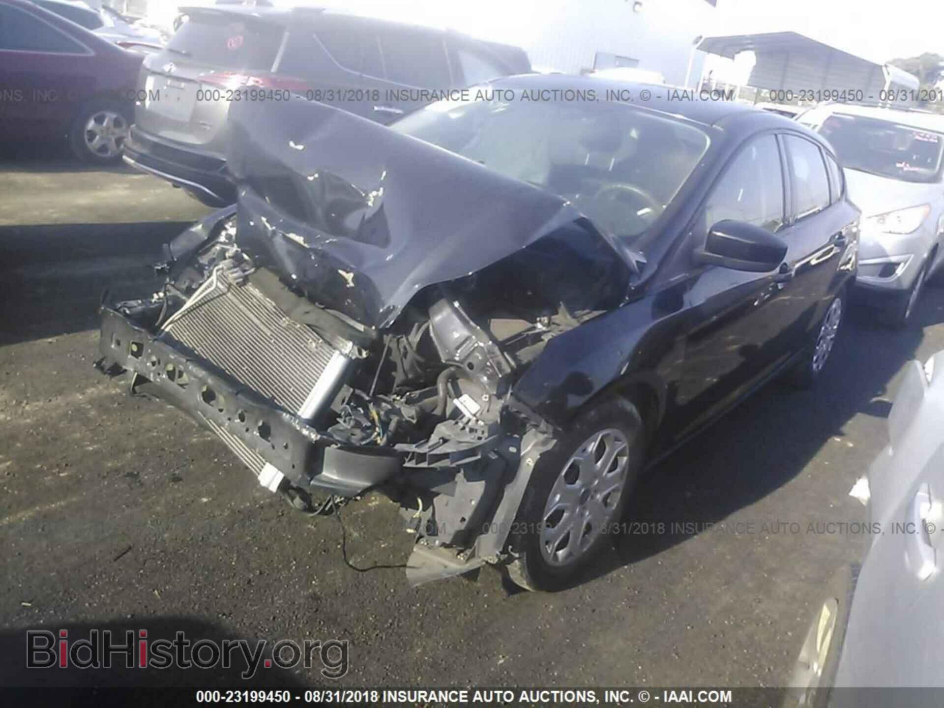 2012 Ford Focus - VIN: 1FAHP3K22CL321366 - Photo 2