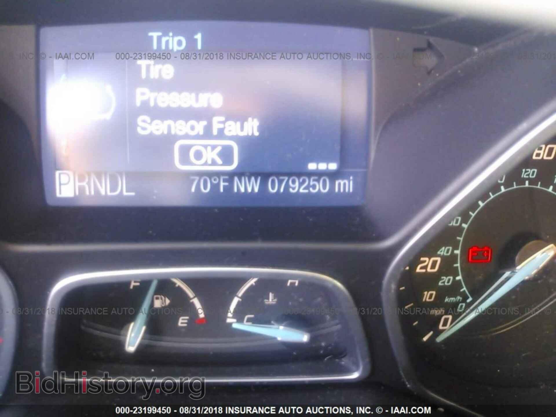 2012 Ford Focus - VIN: 1FAHP3K22CL321366 - Photo 7