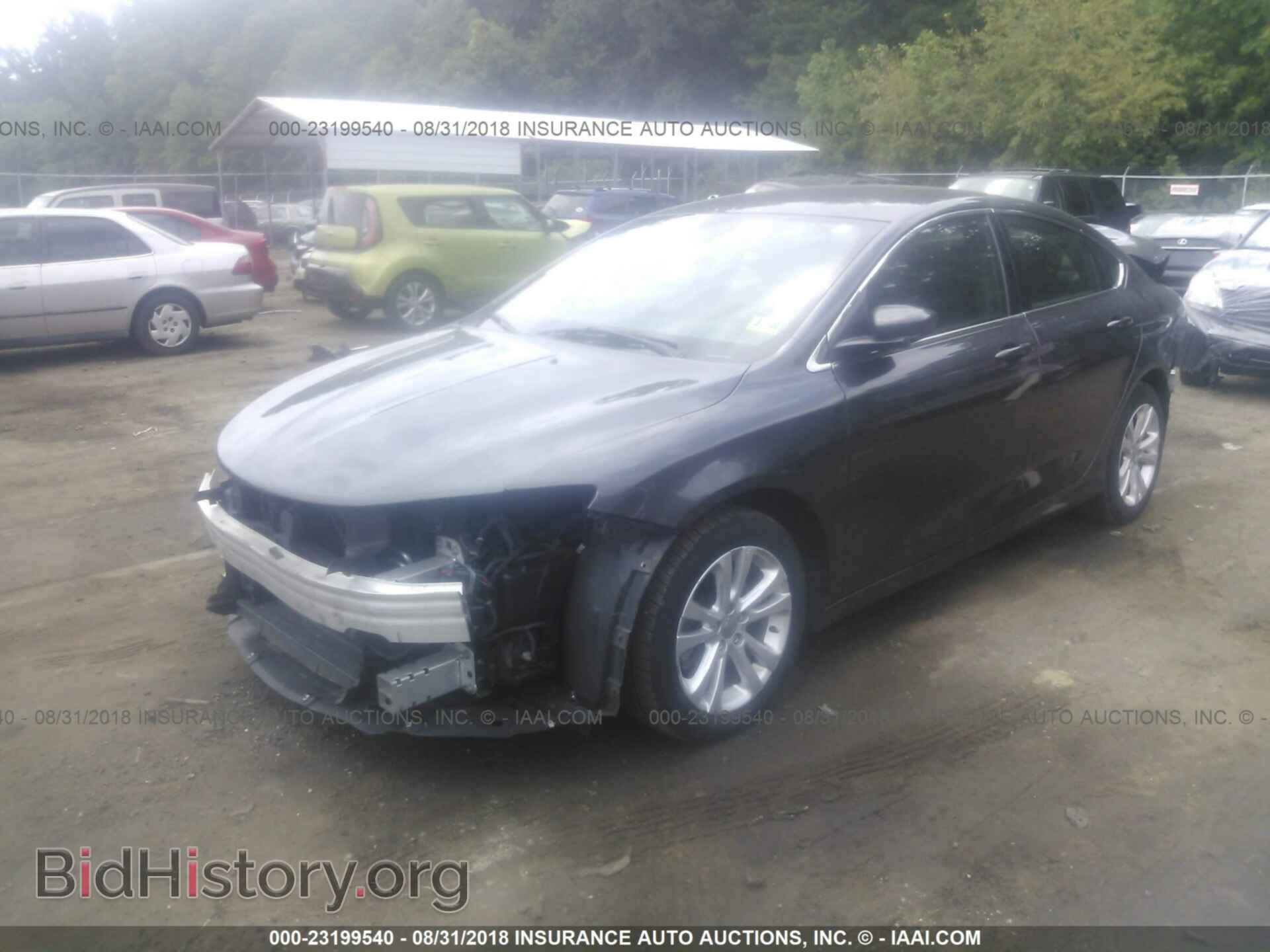 2015 Chrysler 200 - VIN: 1C3CCCAB1FN611970 - Фото 2