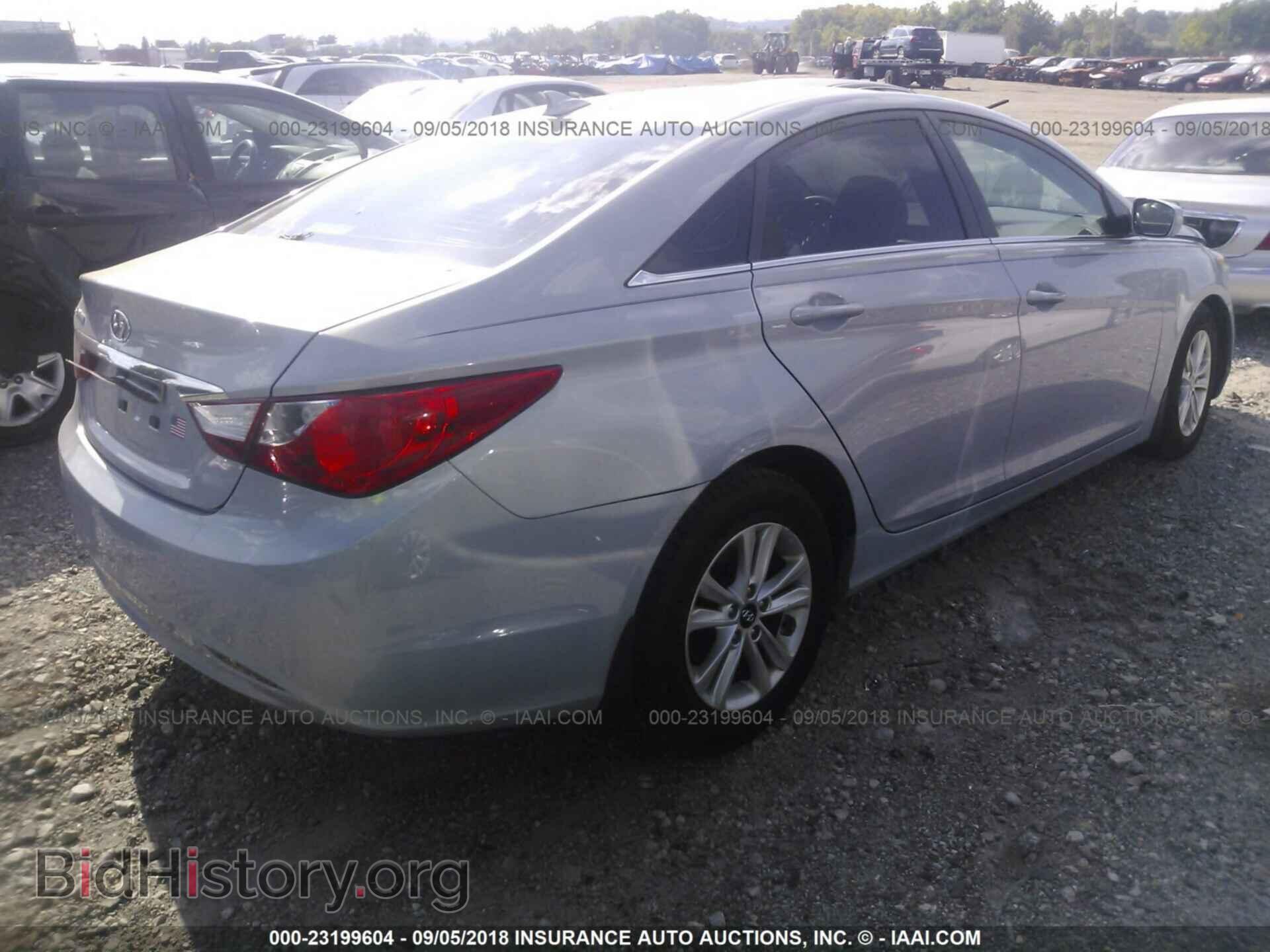2012 Hyundai Sonata - VIN: 5NPEB4AC1CH434841 - Фото 4