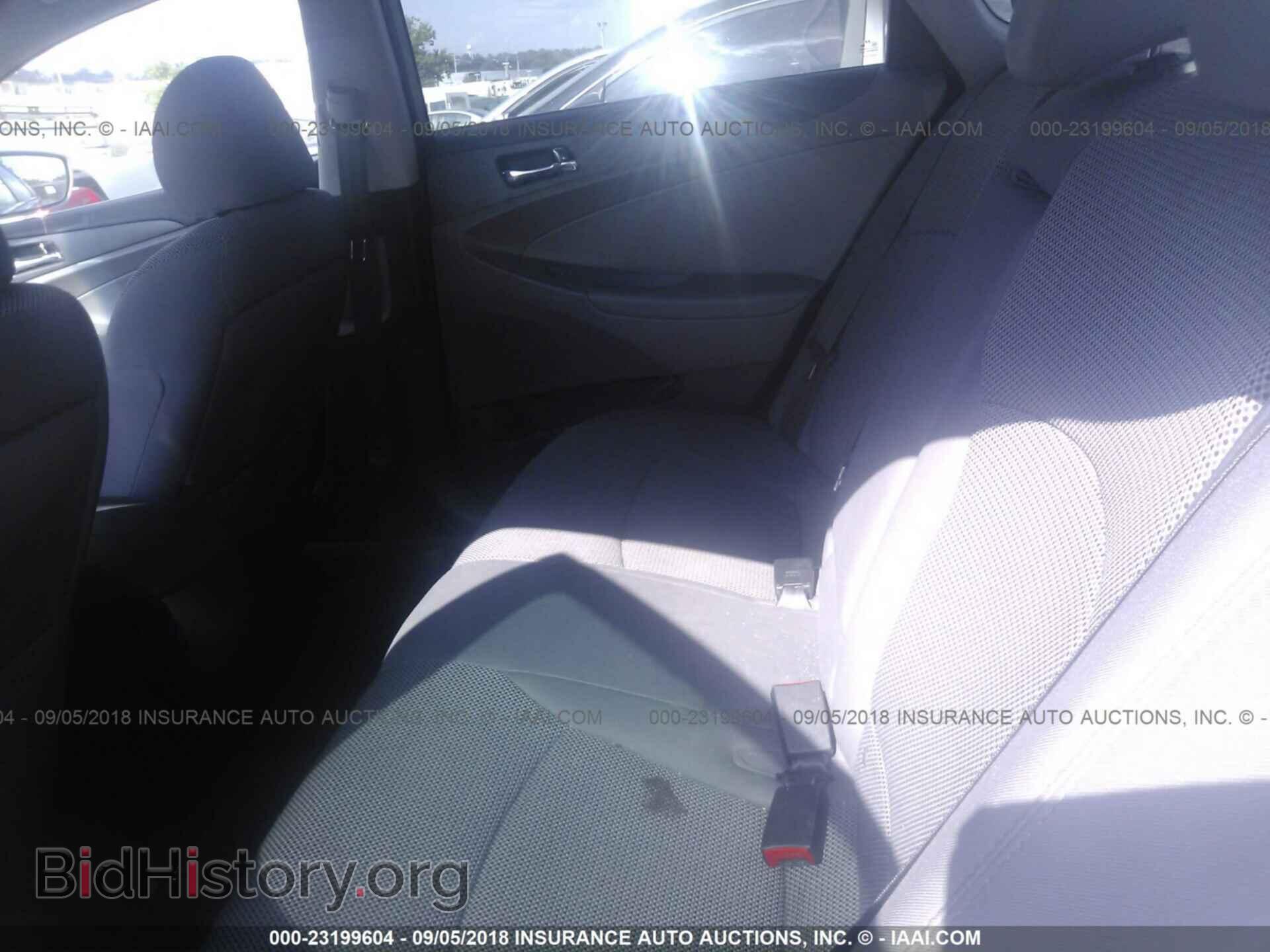 2012 Hyundai Sonata - VIN: 5NPEB4AC1CH434841 - Фото 8