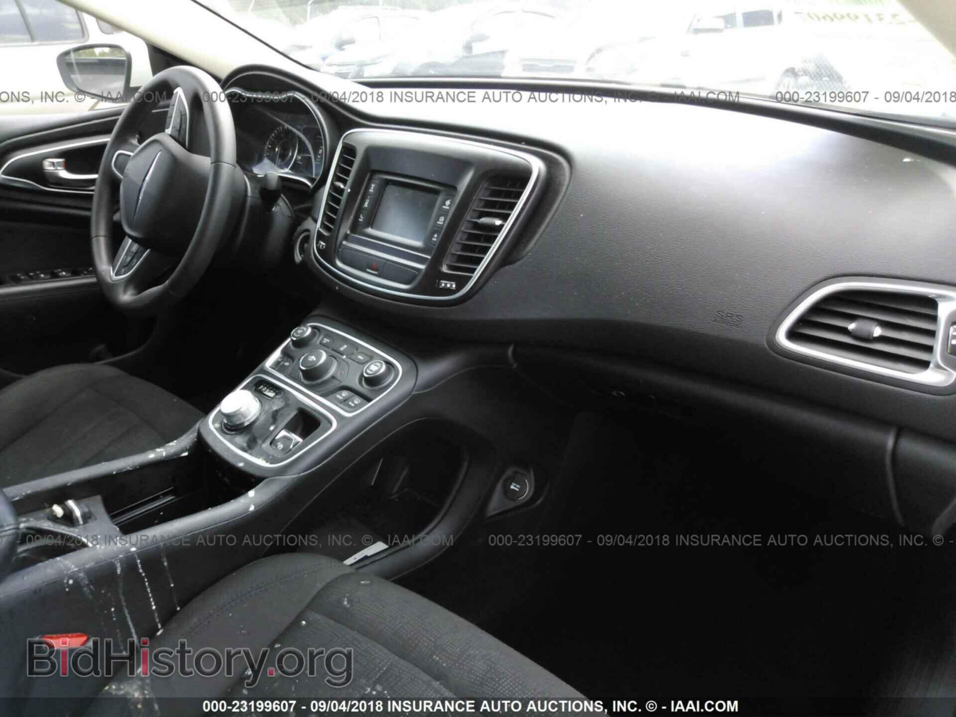 2016 Chrysler 200 - VIN: 1C3CCCAB6GN117265 - Фото 5