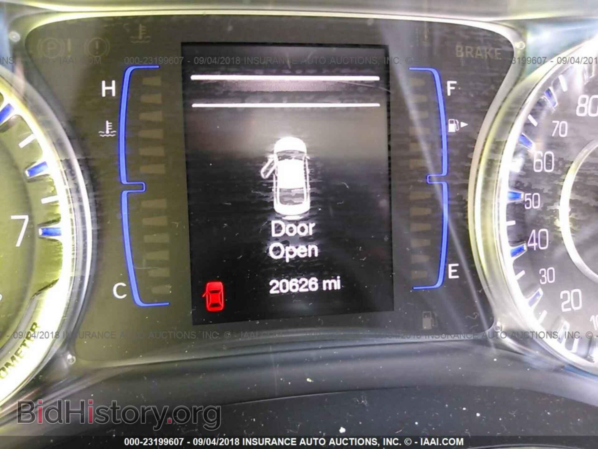 2016 Chrysler 200 - VIN: 1C3CCCAB6GN117265 - Фото 7