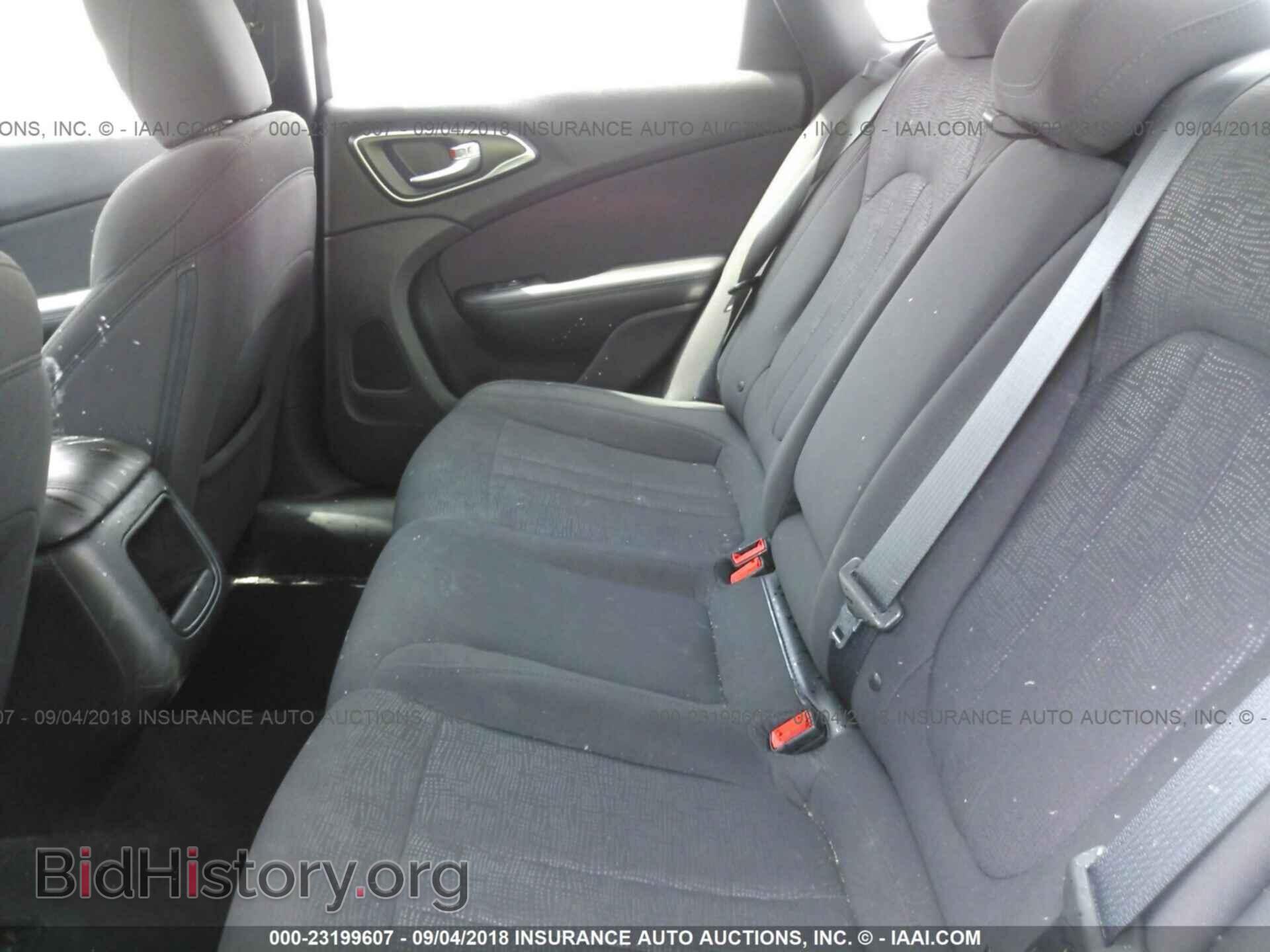 2016 Chrysler 200 - VIN: 1C3CCCAB6GN117265 - Фото 8