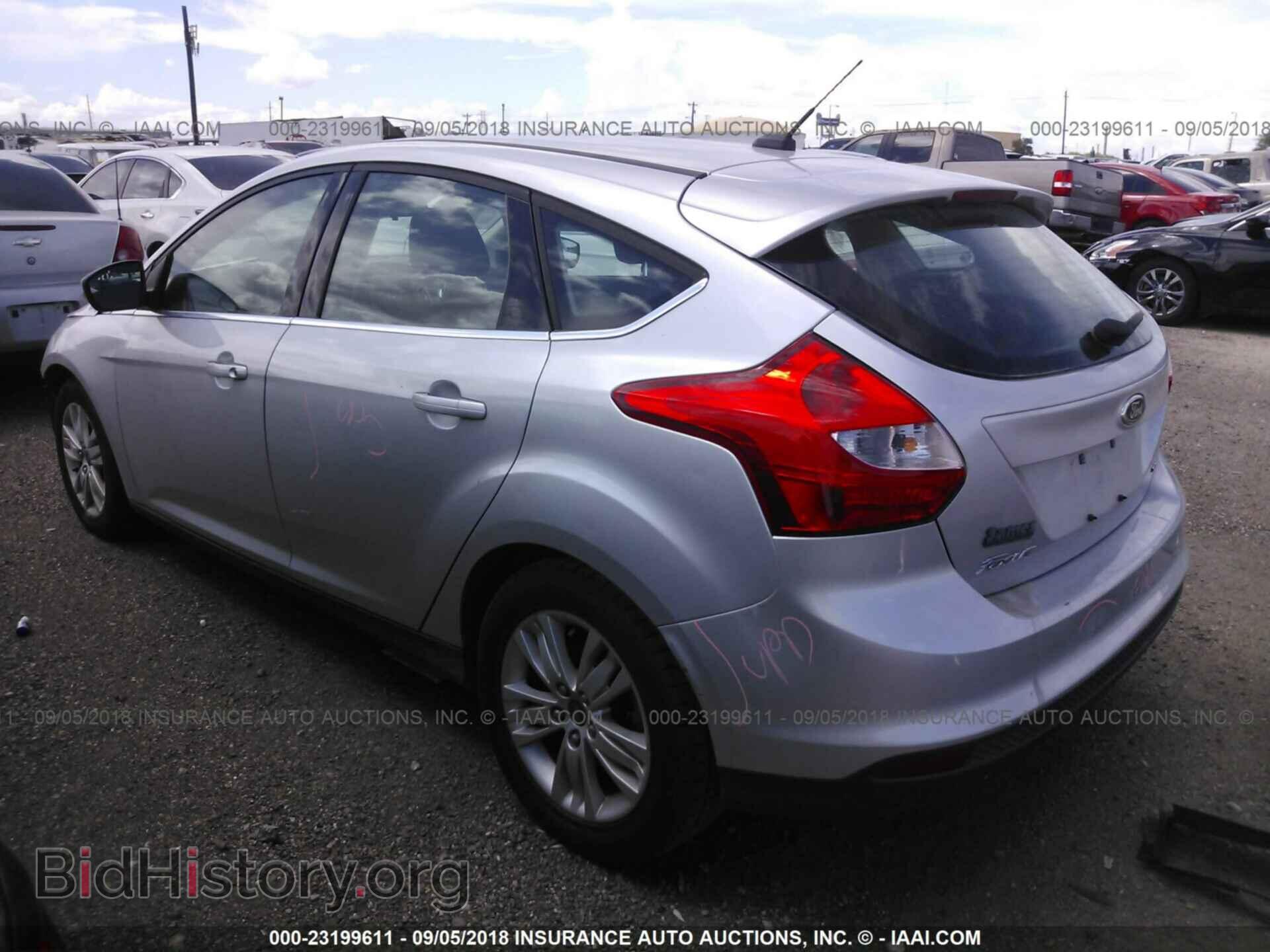 2012 Ford Focus - VIN: 1FAHP3M20CL358493 - Фото 3