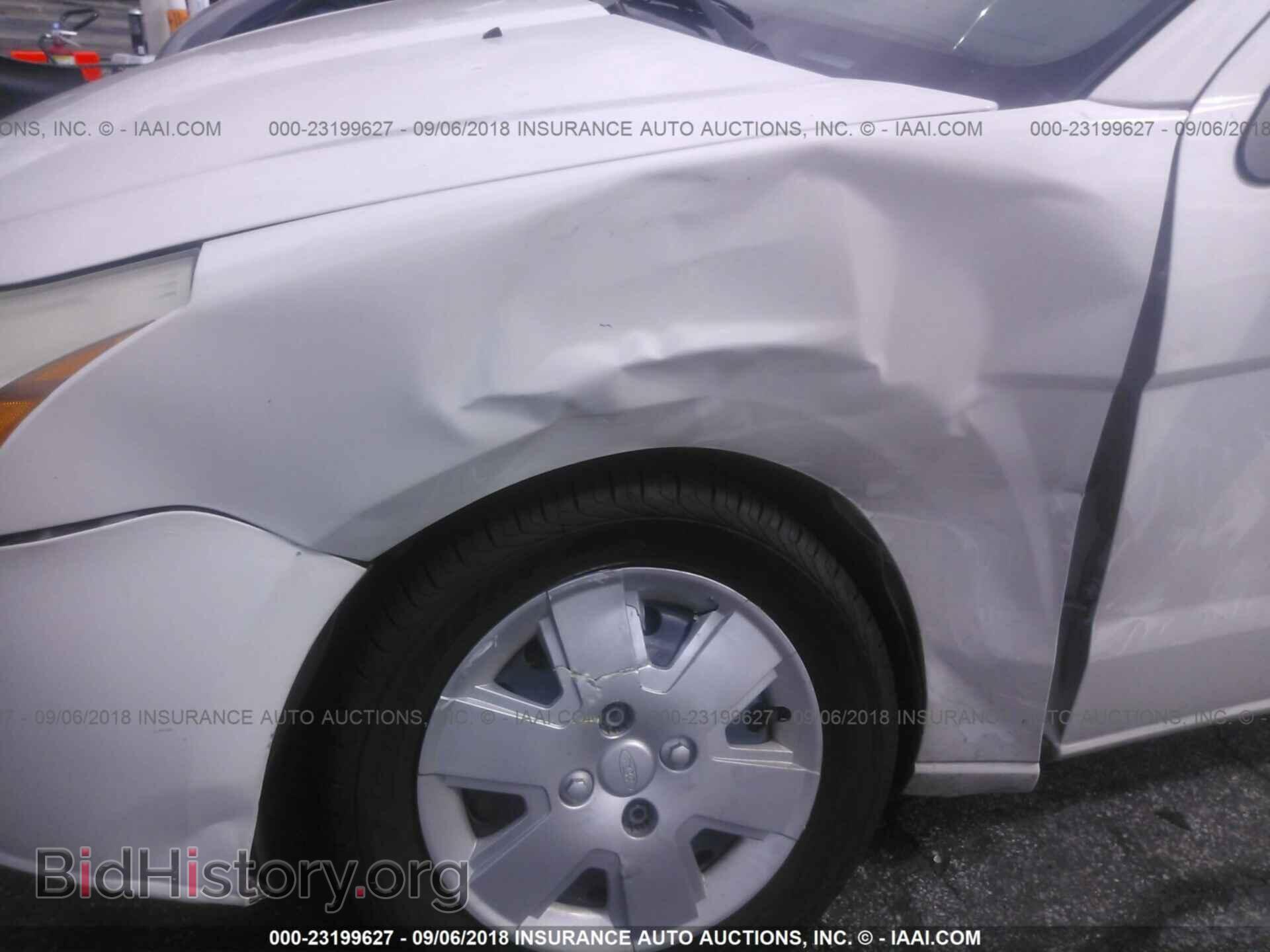 2011 Ford Focus - VIN: 1FAHP3EN4BW147447 - Фото 6