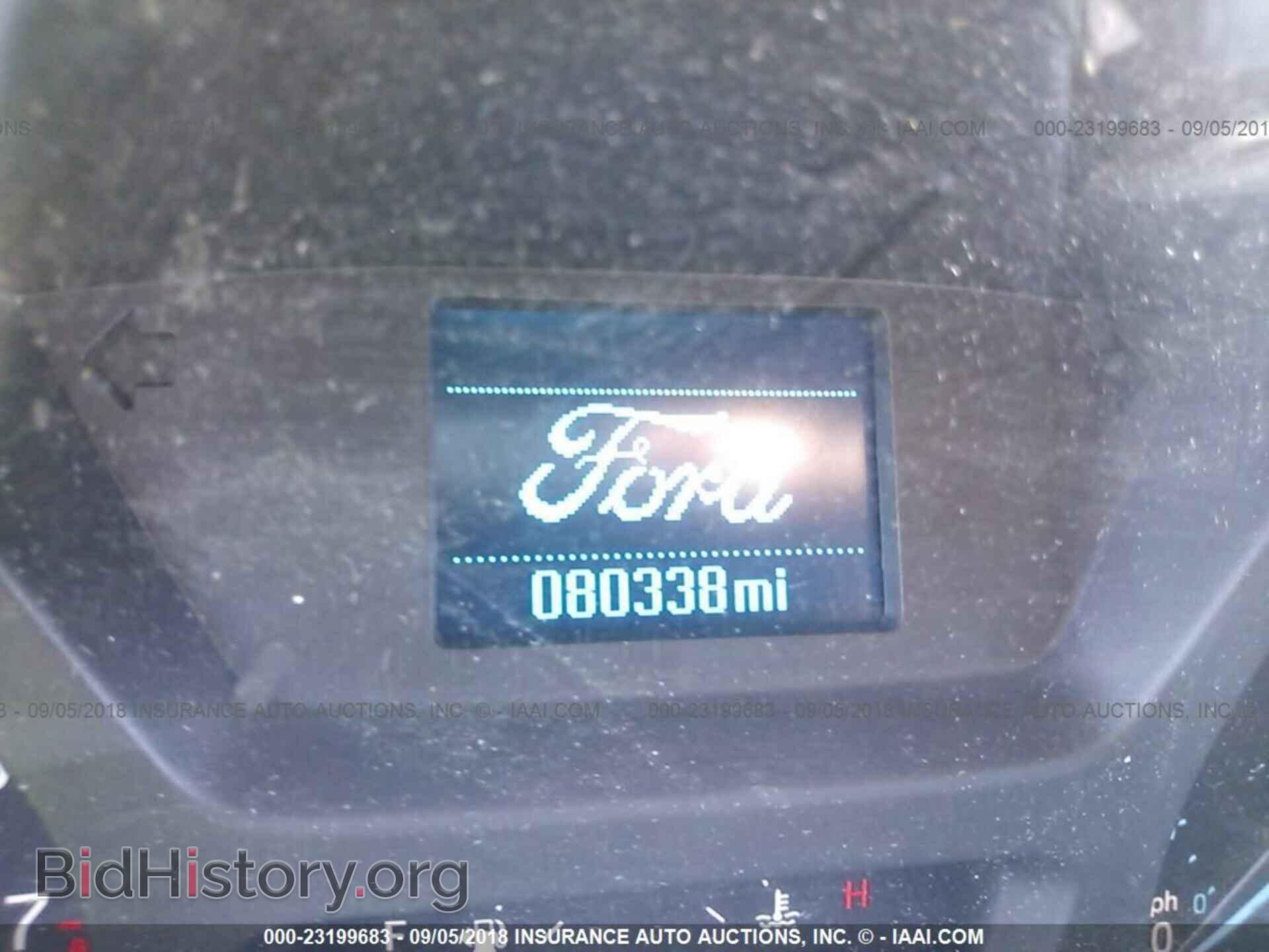 2015 Ford Transit - VIN: 1FTNR1CM8FKA16640 - Фото 7