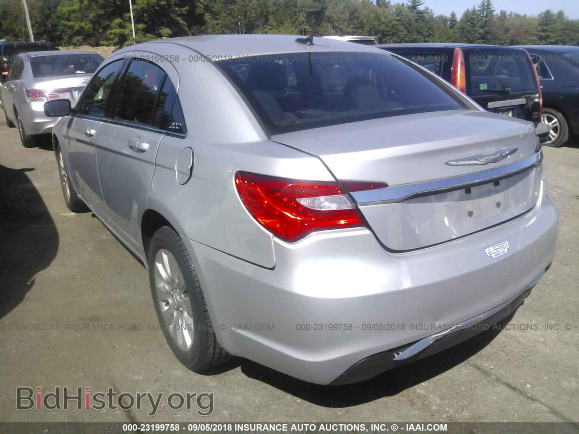 2012 Chrysler 200 - VIN: 1C3CCBAB7CN289535 - Photo 3