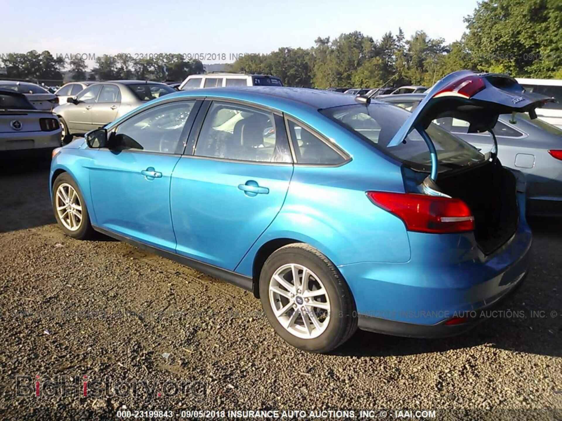 2015 Ford Focus - VIN: 1FADP3F21FL383466 - Фото 3