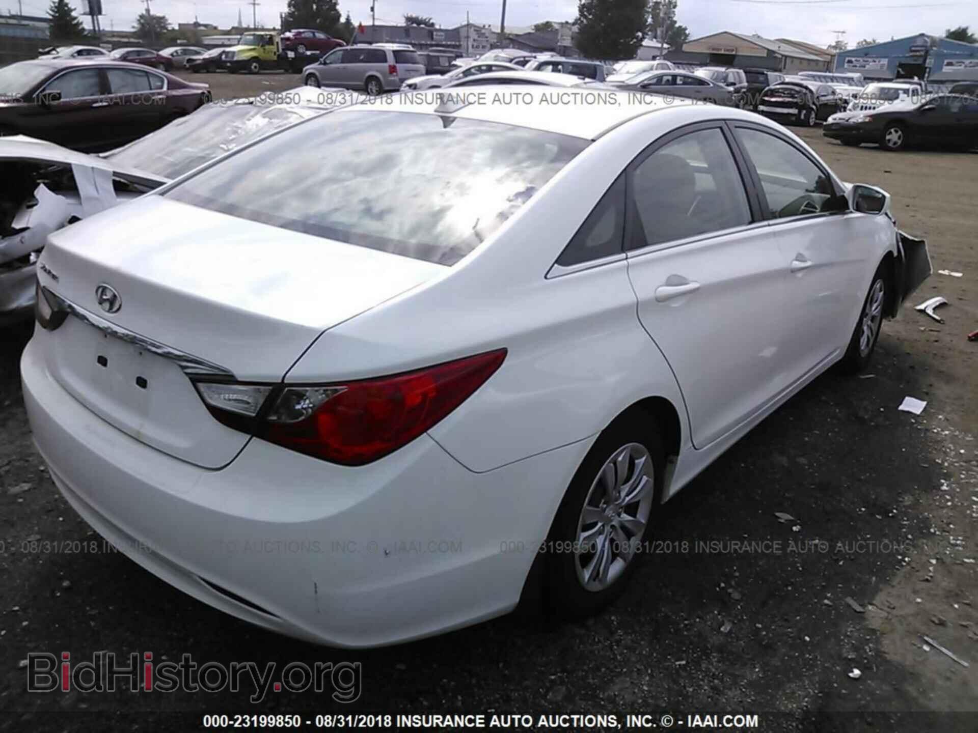 2012 Hyundai Sonata - VIN: 5NPEB4AC9CH385422 - Фото 4
