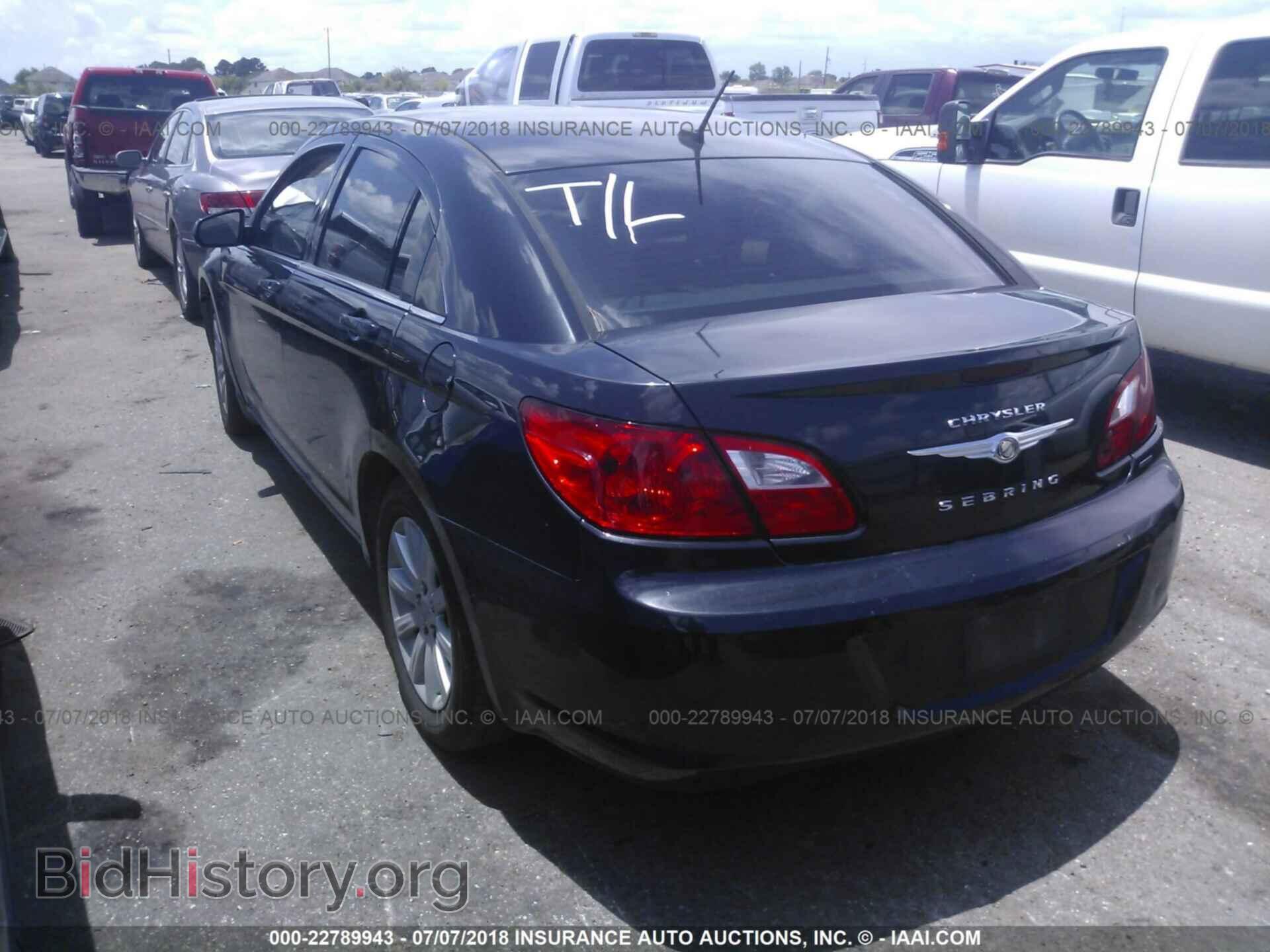2010 CHRYSLER SEBRING - VIN: 1C3CC5FB0AN170572 - Фото 3