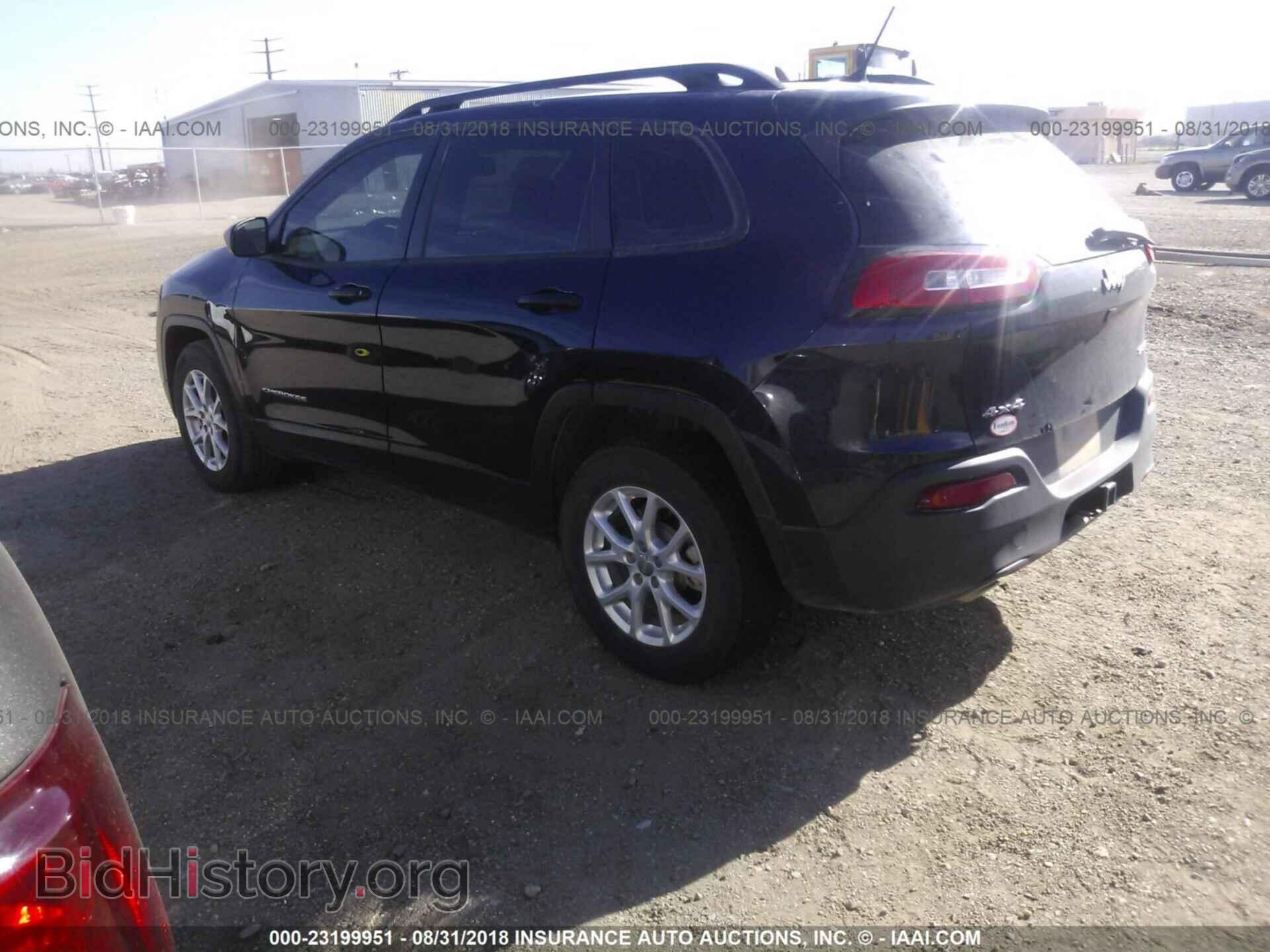 2015 Jeep Cherokee - VIN: 1C4PJMAB8FW673918 - Фото 3