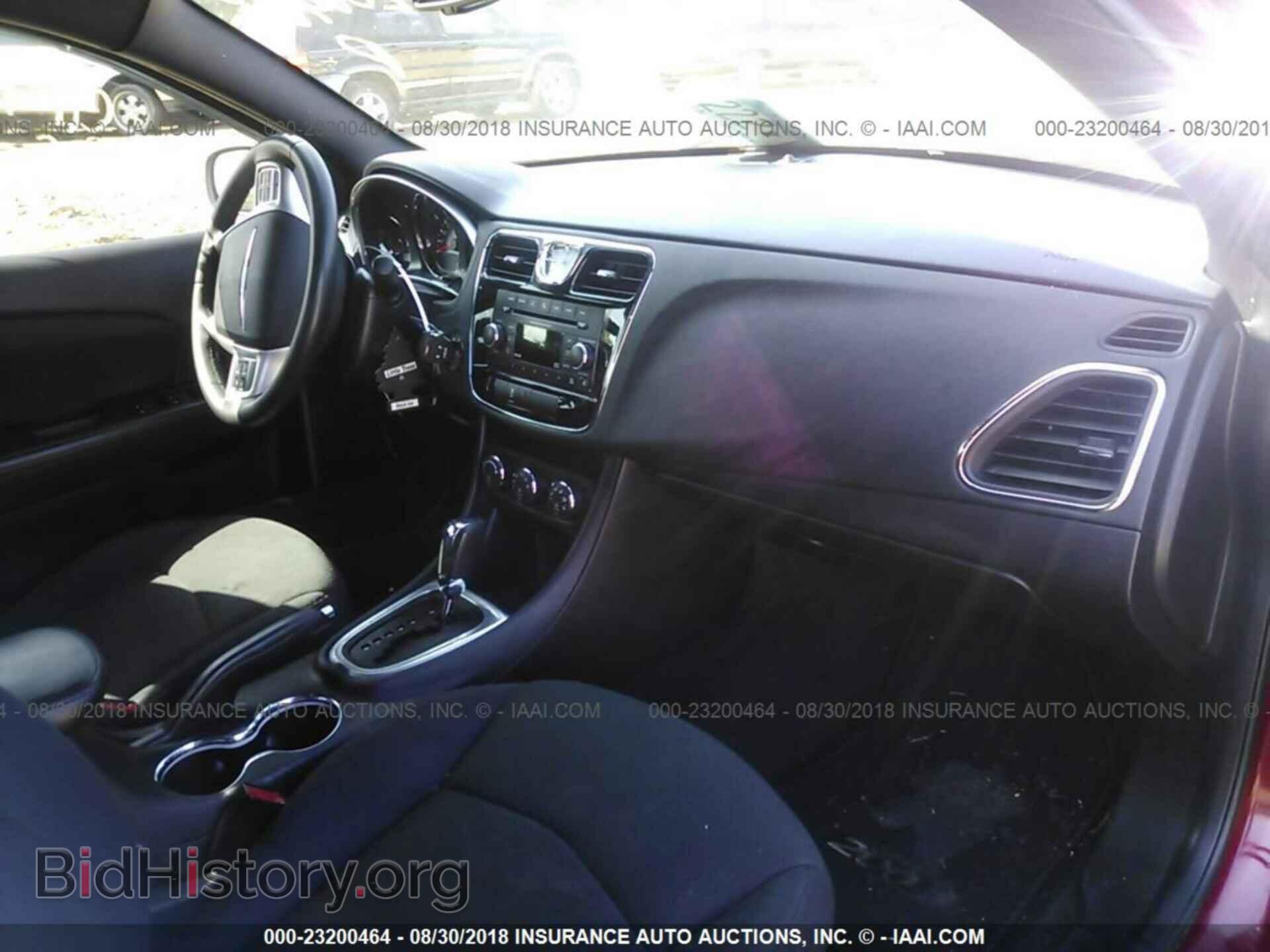 2014 Chrysler 200 - VIN: 1C3CCBBB9EN198428 - Photo 5