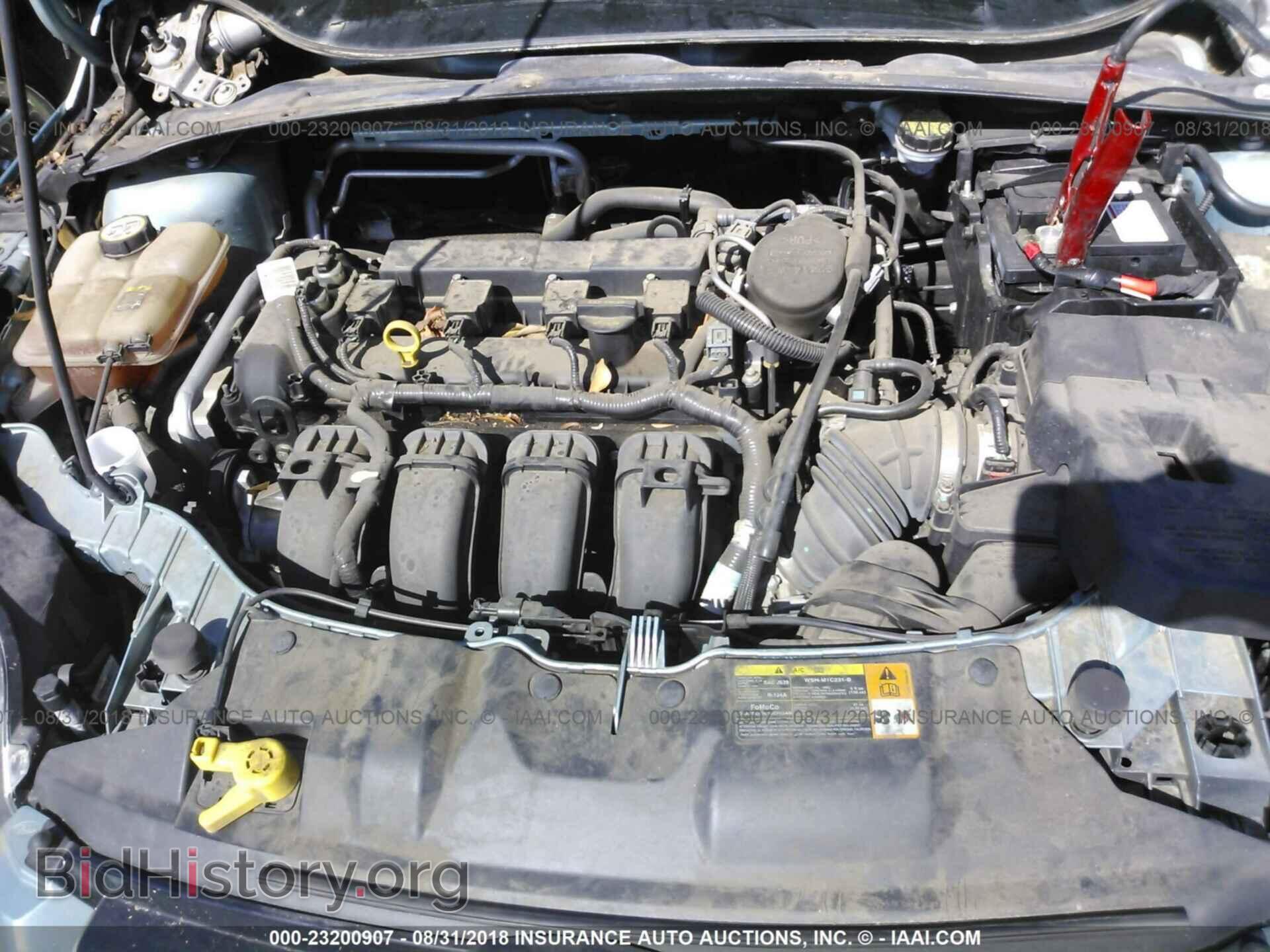 2012 Ford Focus - VIN: 1FAHP3M28CL224976 - Photo 10