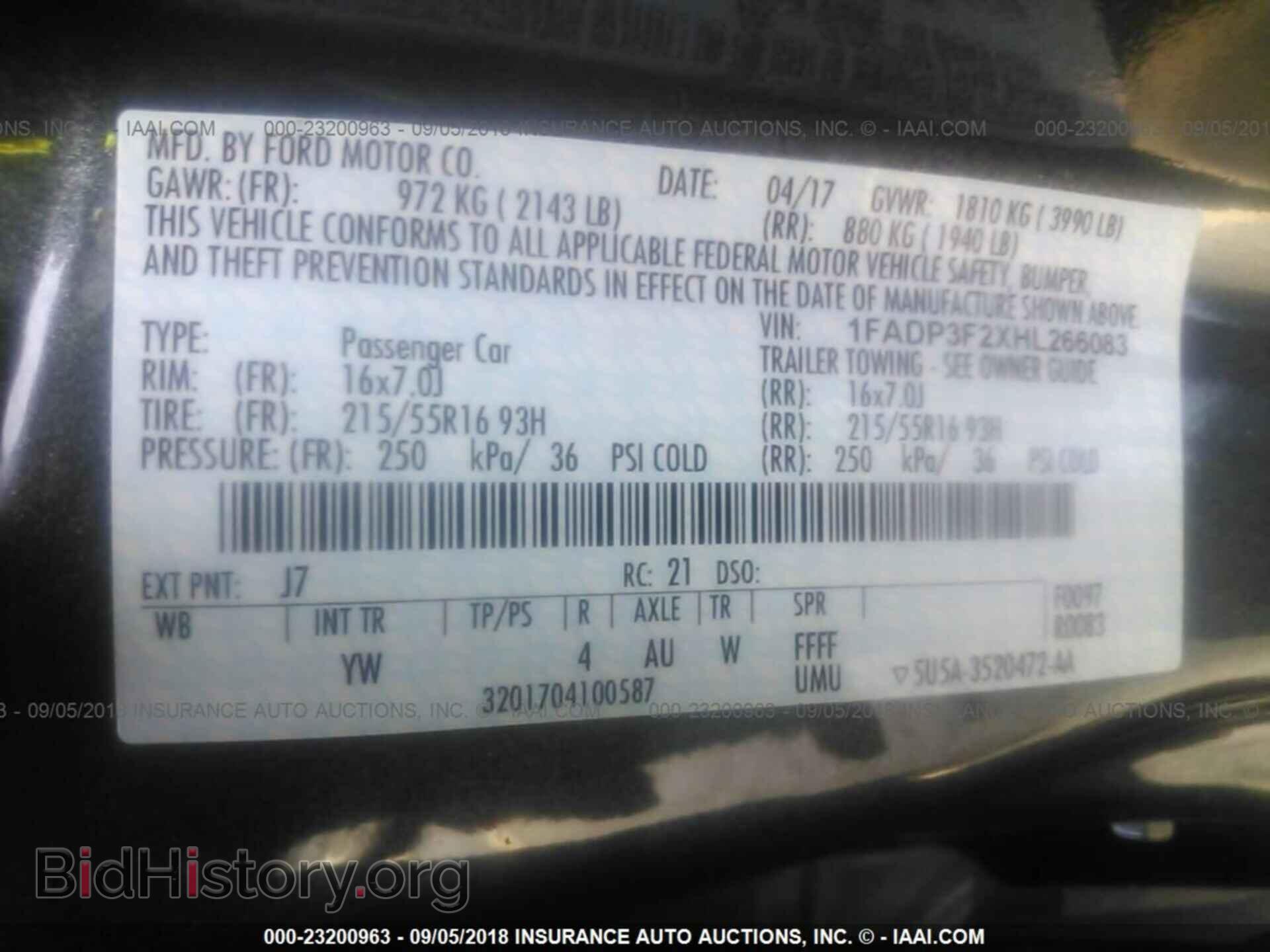2017 Ford Focus - VIN: 1FADP3F2XHL266083 - Photo 9