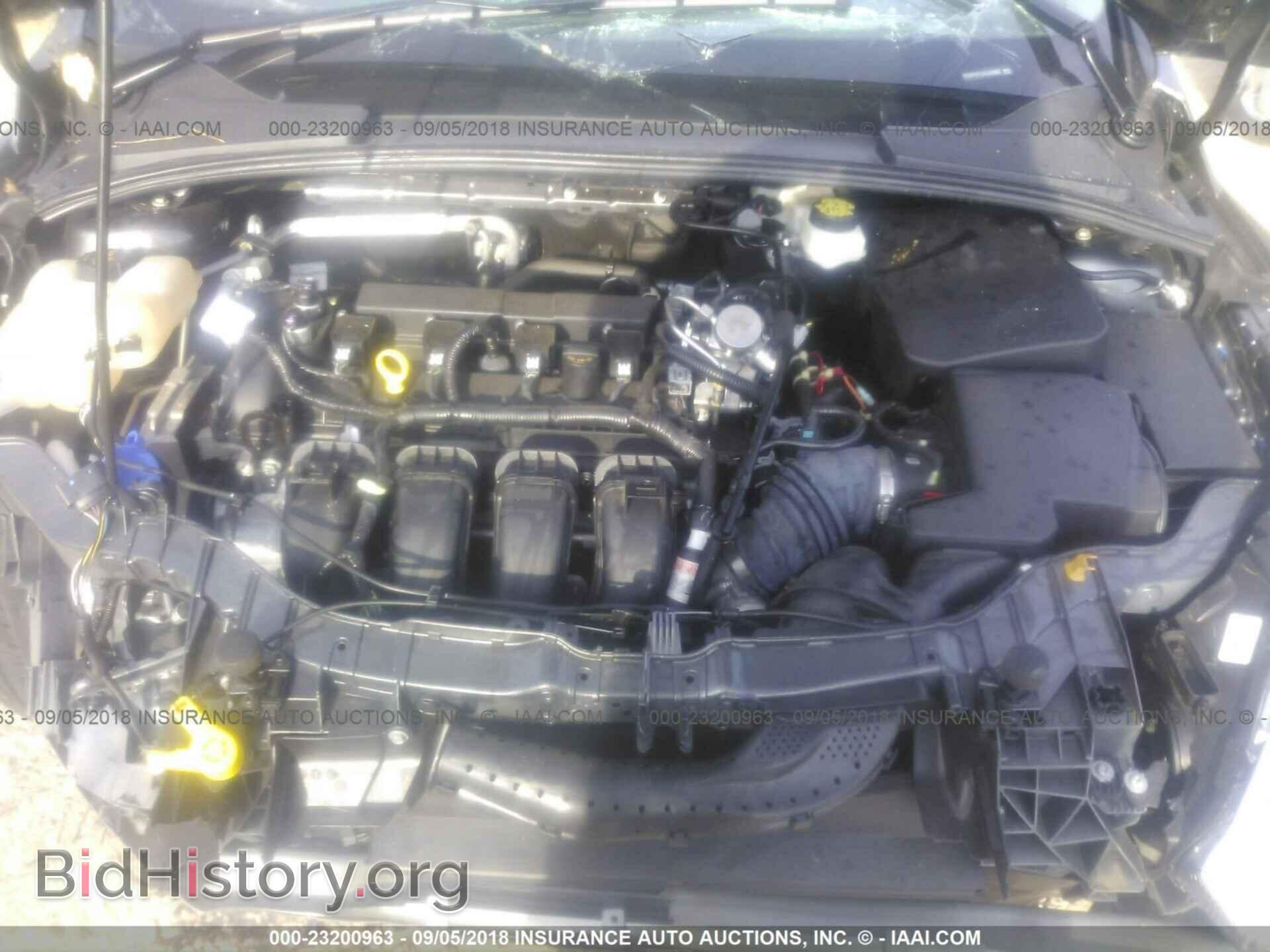 2017 Ford Focus - VIN: 1FADP3F2XHL266083 - Photo 10
