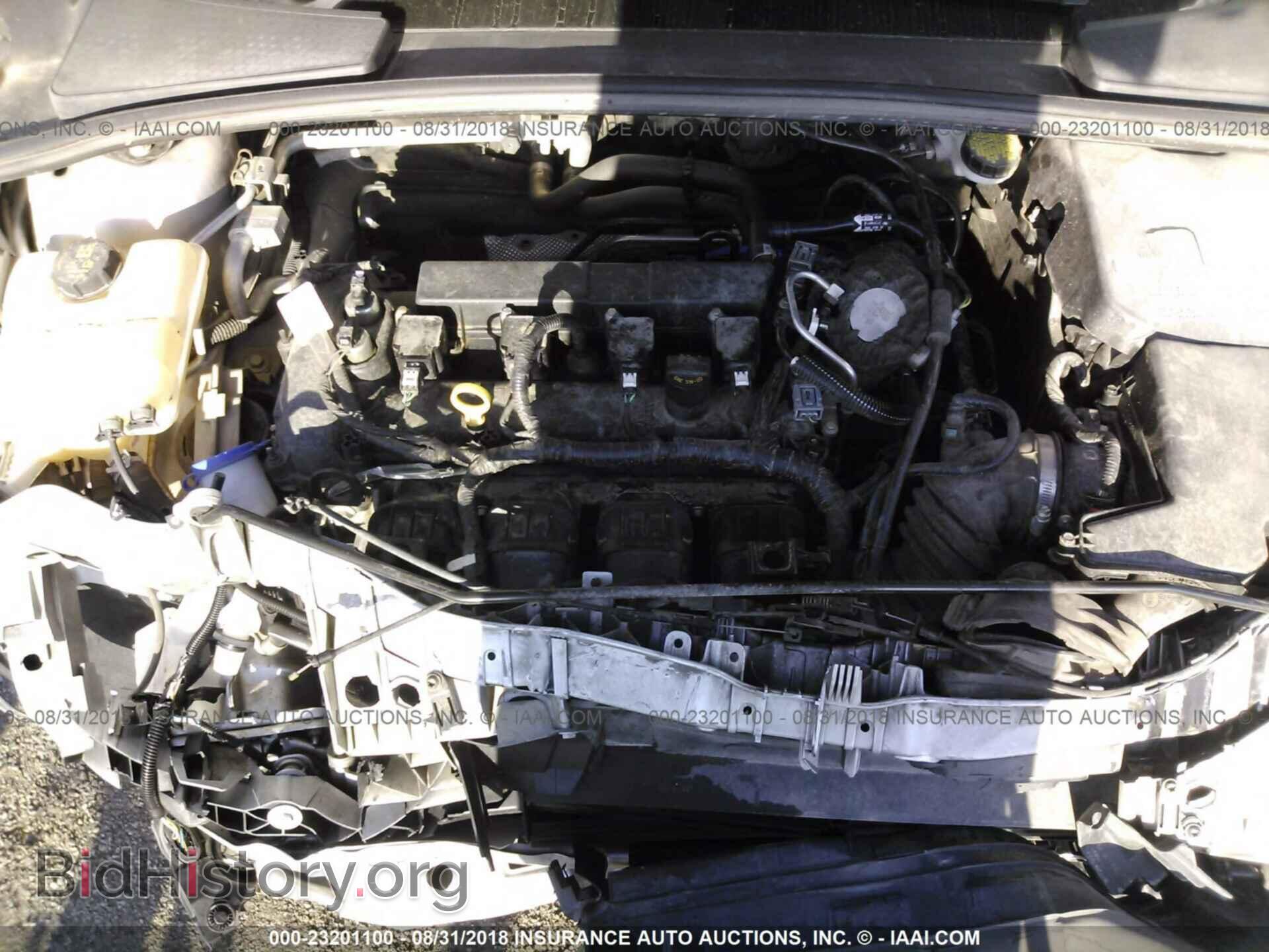 2016 Ford Focus - VIN: 1FADP3K27GL314983 - Photo 10