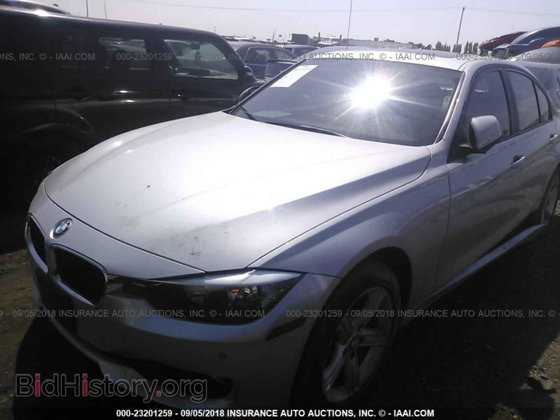 2014 BMW 320 - VIN: WBA3C3C52EP661652 - Photo 2