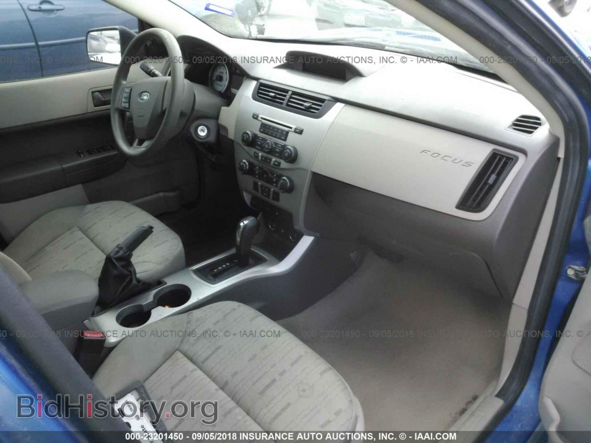 2011 Ford Focus - VIN: 1FAHP3FN4BW179412 - Фото 5
